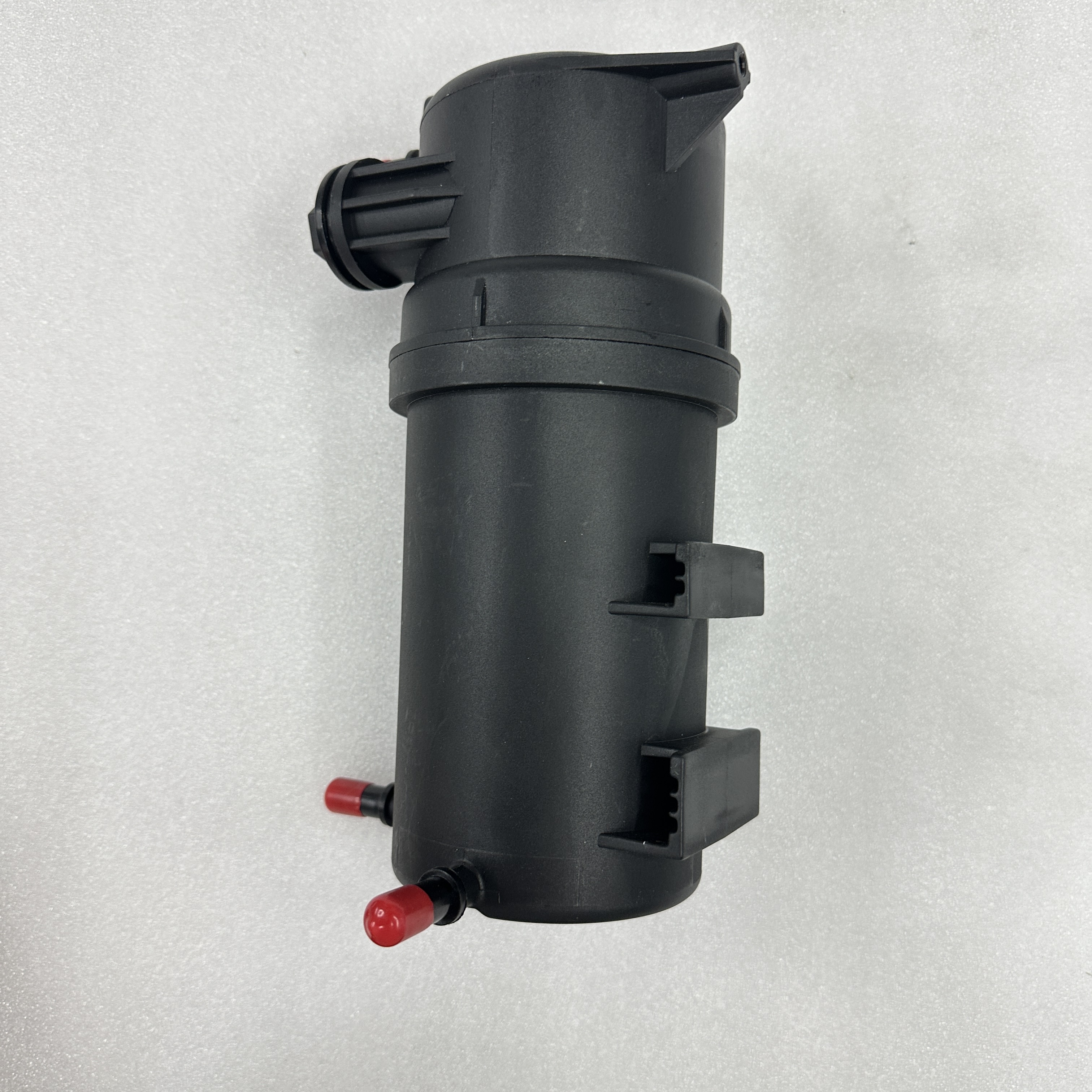 تنطبق قطع غيار السيارات على مرشحات الوقود في نظام فولكس فاغن لترشيح المحركات (VW) 2H0127401D HF9401D Application Scenario
