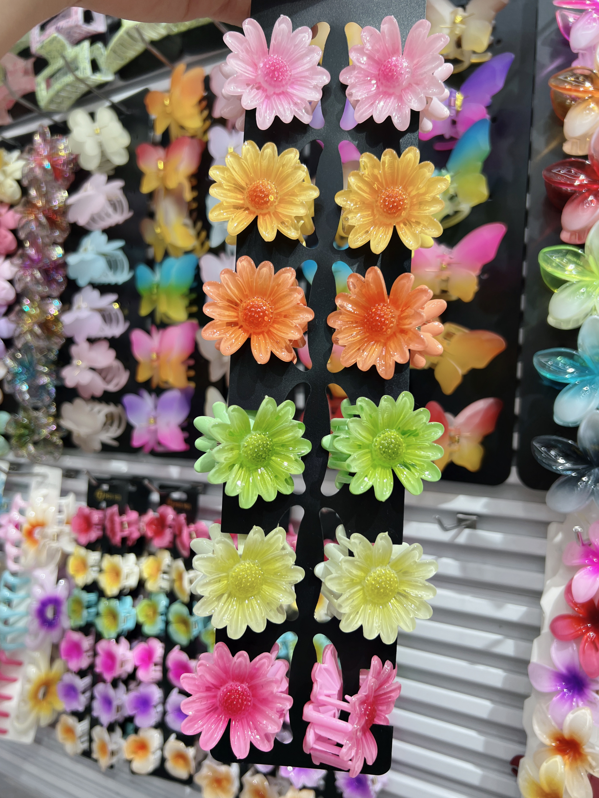 4.5cm Daisy frangipani seaside vacation hair clip, hair accessory, grab clip, creative accessory detail image 3