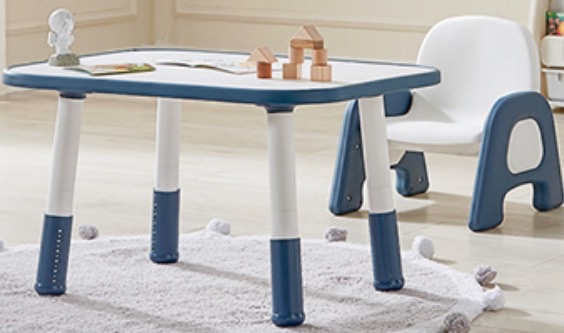 儿童学习桌椅实物图