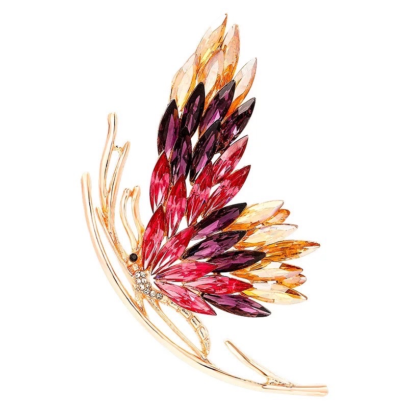European and American simulated butterfly brooches, alloy three-dimensional diamond inlays, high-end brooches for women, crystal live brooch wholesale, brooches factory direct sales Item Picture