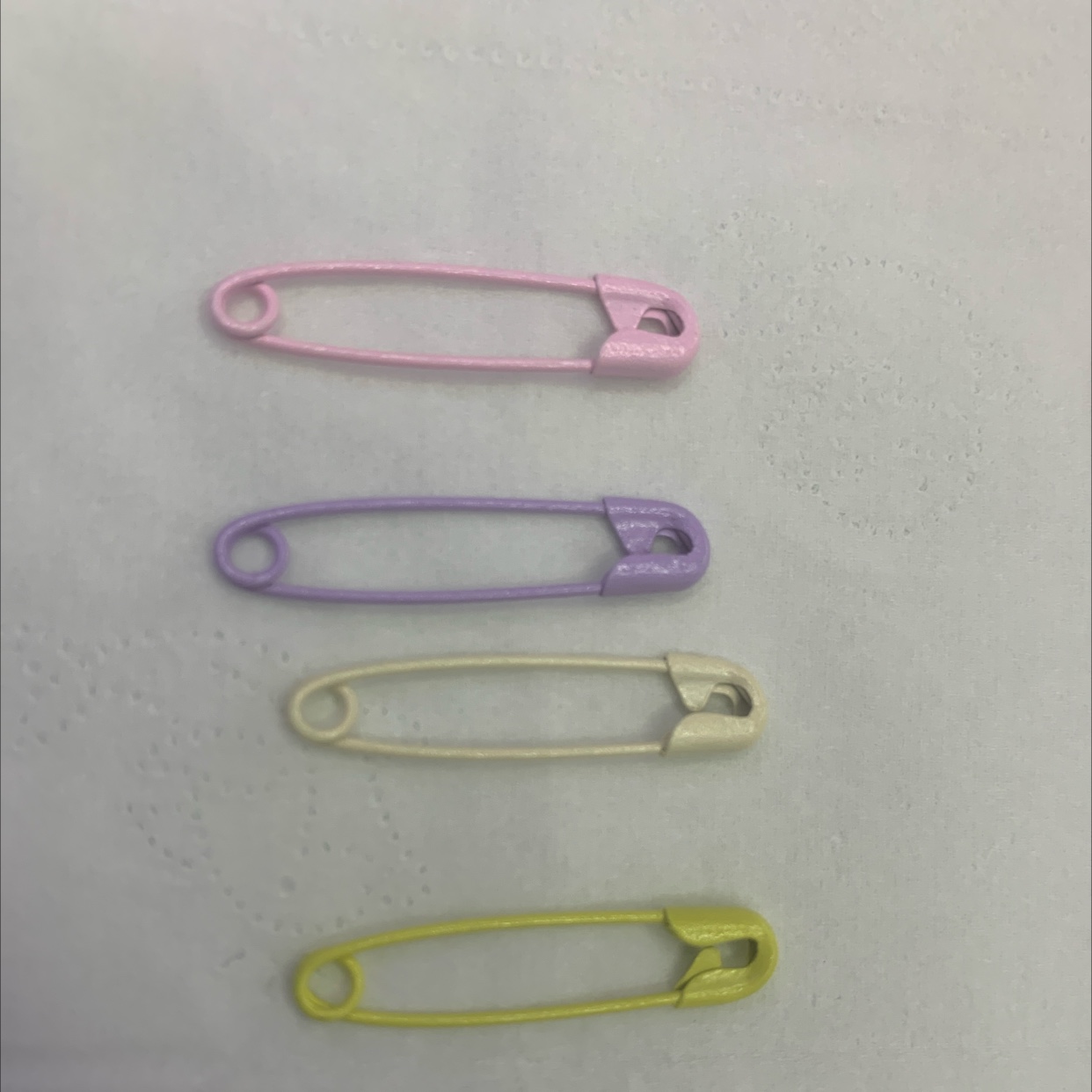 3-3 -دبوس معدنية، دبوس معلق بعلامة زر معلق على شنطة معدنية Specification image