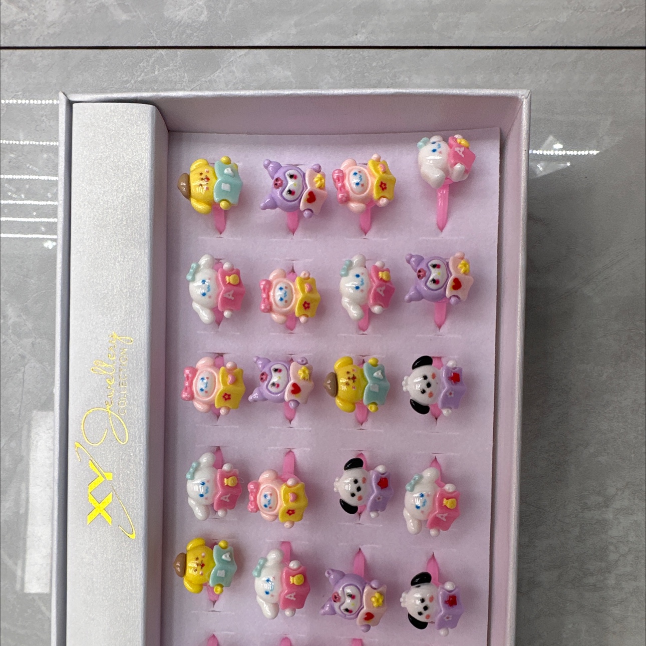 锆石耳环饰品 璀璨闪耀 明星同款耳饰 时尚潮流女士耳环 高级感耳饰品 精致耳环首饰饰品产品图