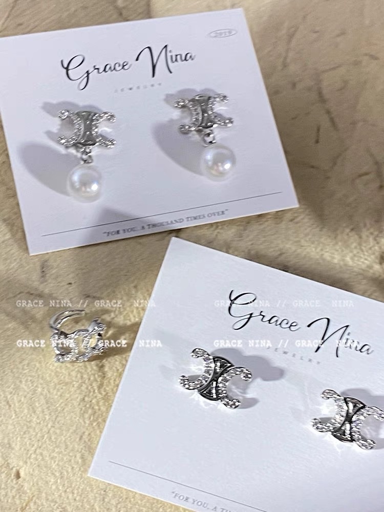 "National trend light Luxury Arc de Triomphe pearl earrings for Women 2023 Zircon Little Chanel style, niche design sense, high-end commuting stud earrings, stud earrings, Zircon earrings, star-style stud earrings, Little Chanel Double C pearl silver needle stud earrings for women, light. detail image 7