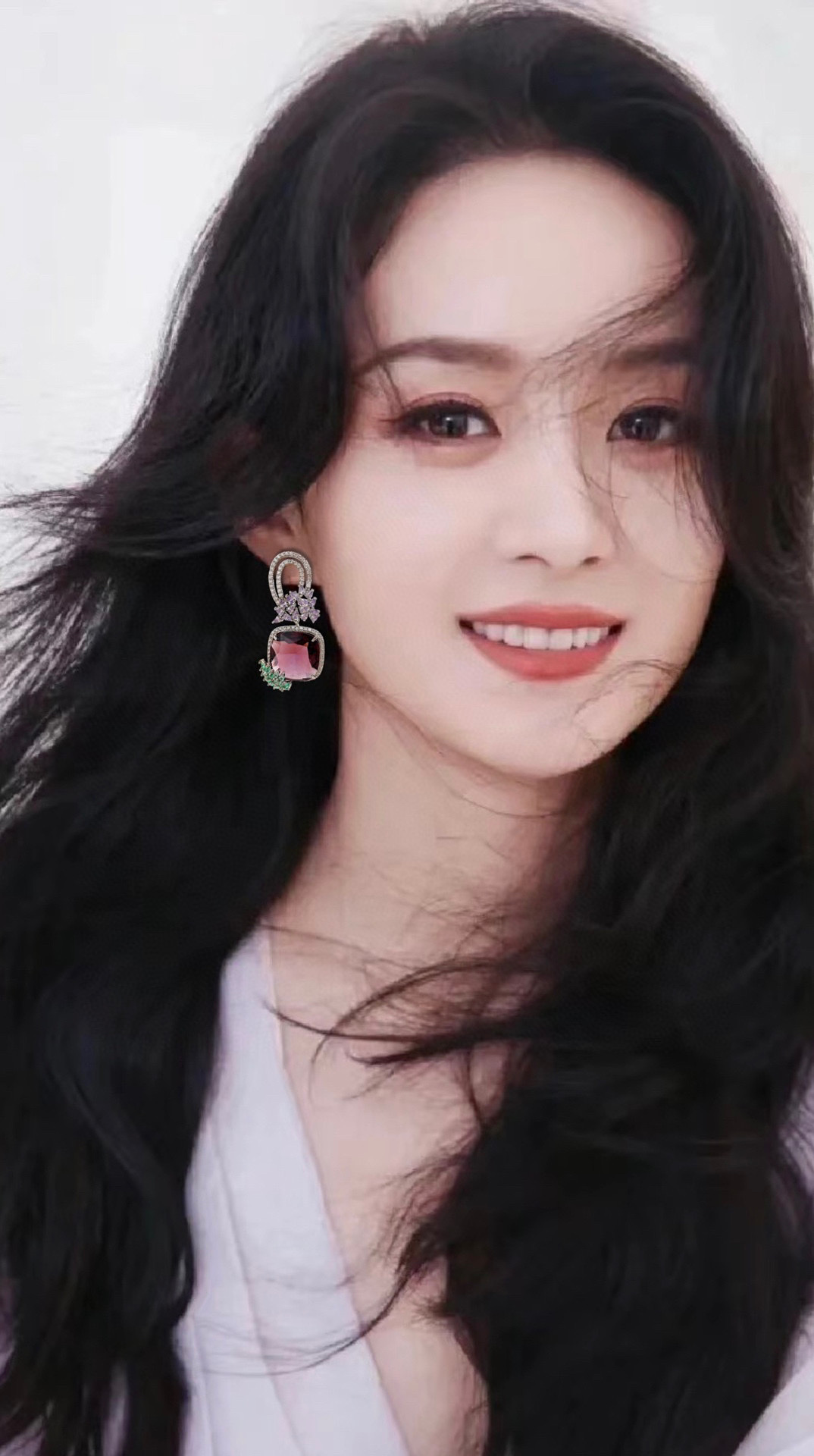 锆石耳环饰品 明星同款耳饰 炫彩耀眼 高级感满满 时尚潮流必备品白底实物图