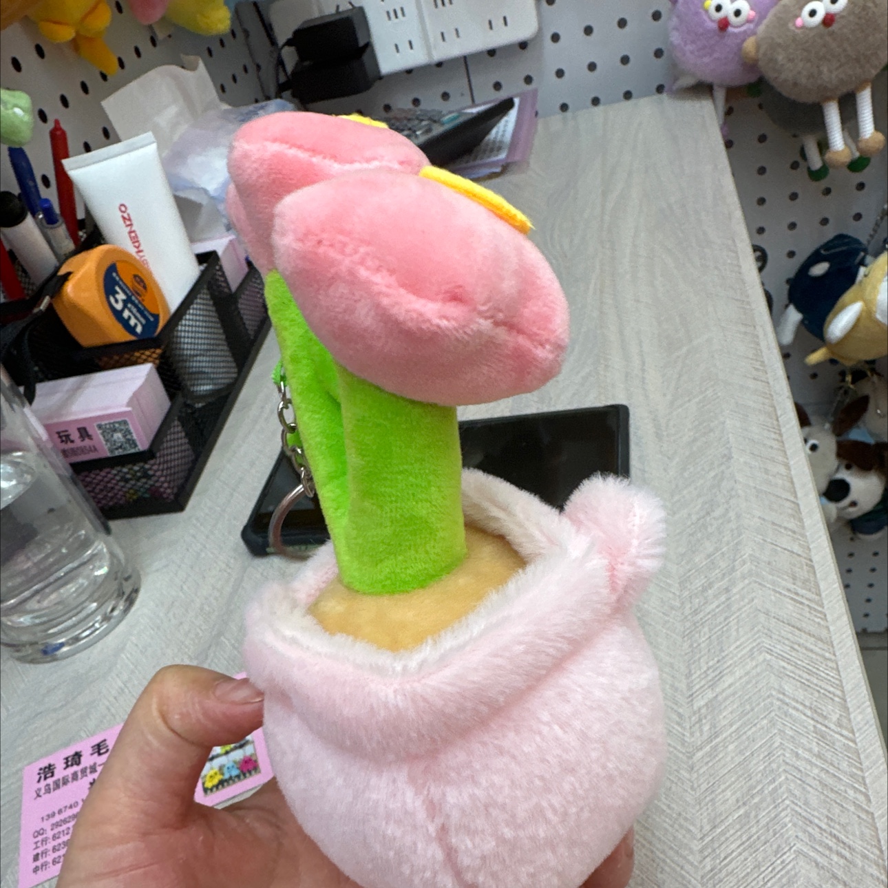 卡皮巴拉/棉花娃娃/布偶挂件/毛绒玩具钥匙扣/龙虾毛绒玩具细节图
