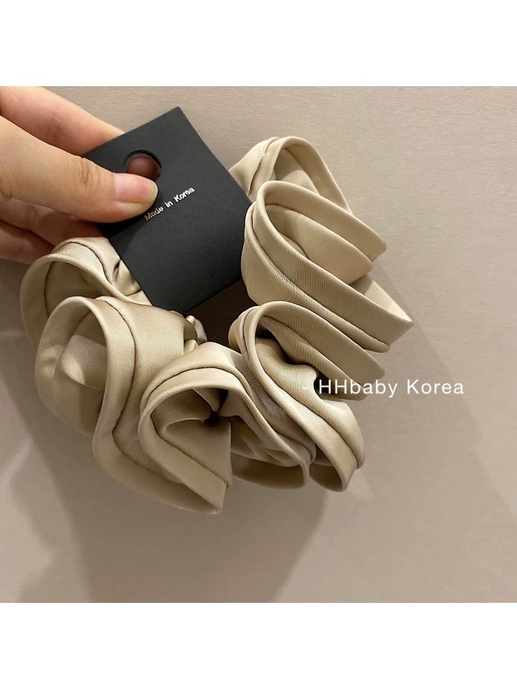 Ballet-style Korean imported textured satin flower bud hair band, large intestine circle, Internet celebrity hairstyle flower girl details Picture