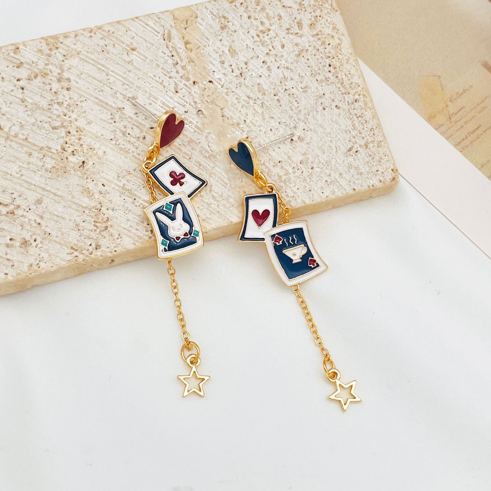 2024爆款卡通耳钉小清新耳环饰品女长款气质产品图