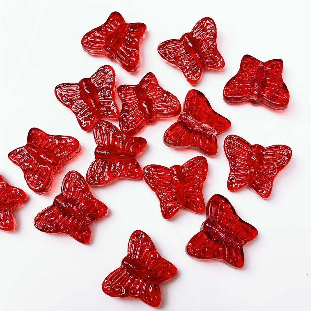 Houxiu Crystal domestic glass petal horizontal hole butterfly hairpin flower retro style jewelry accessories diy jewelry accessories Application Scenario