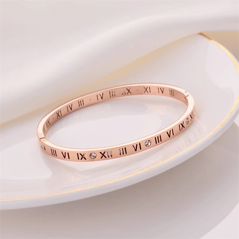Simple Roman pattern diamond-encrusted women's titanium steel bracelet with gold-plated clasp, narrow version Application Scenario