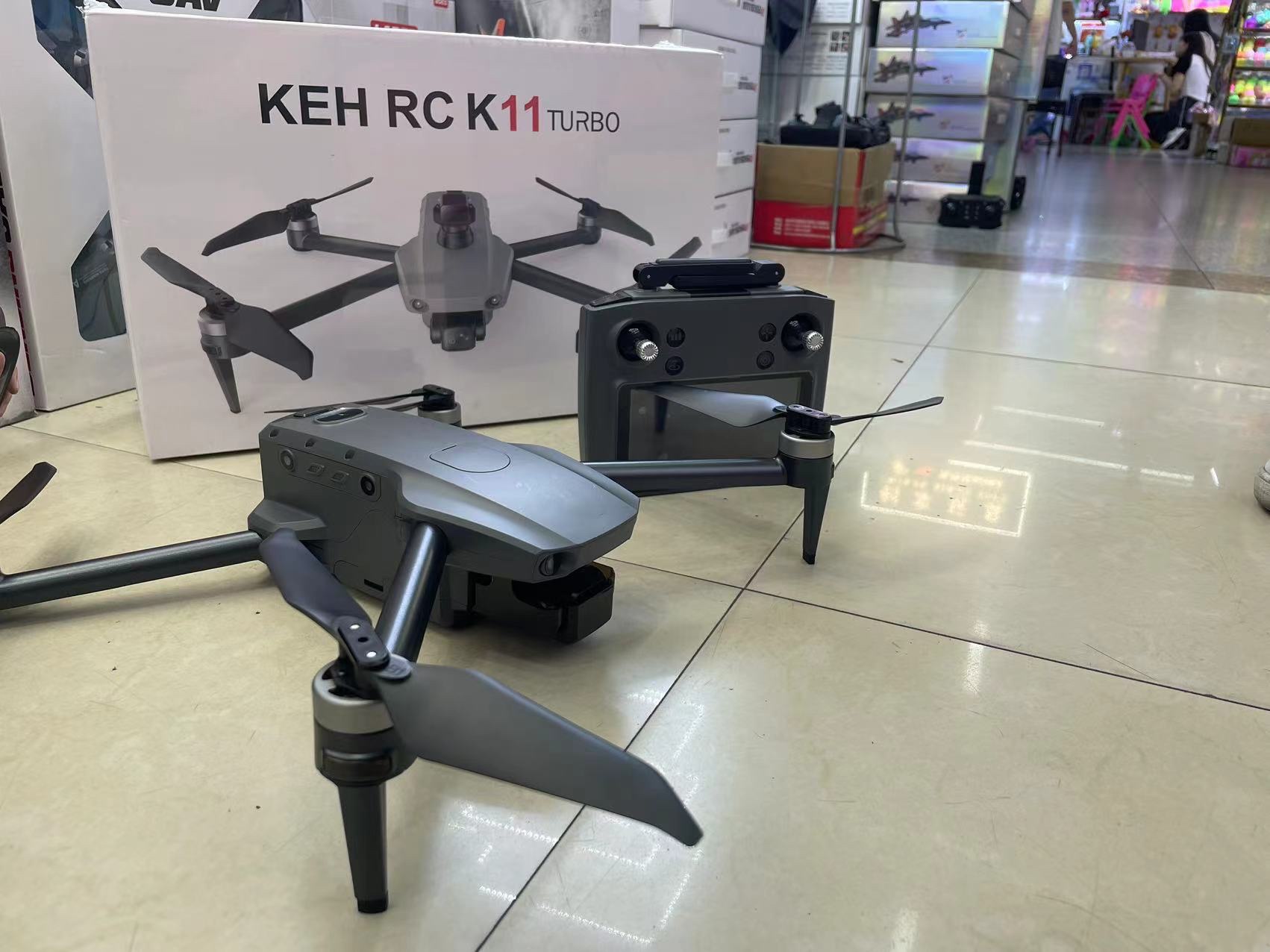 高清摄像头遥控飞机 无人机玩具 高科技无人机飞行器 适合儿童成人户外娱乐飞行体验