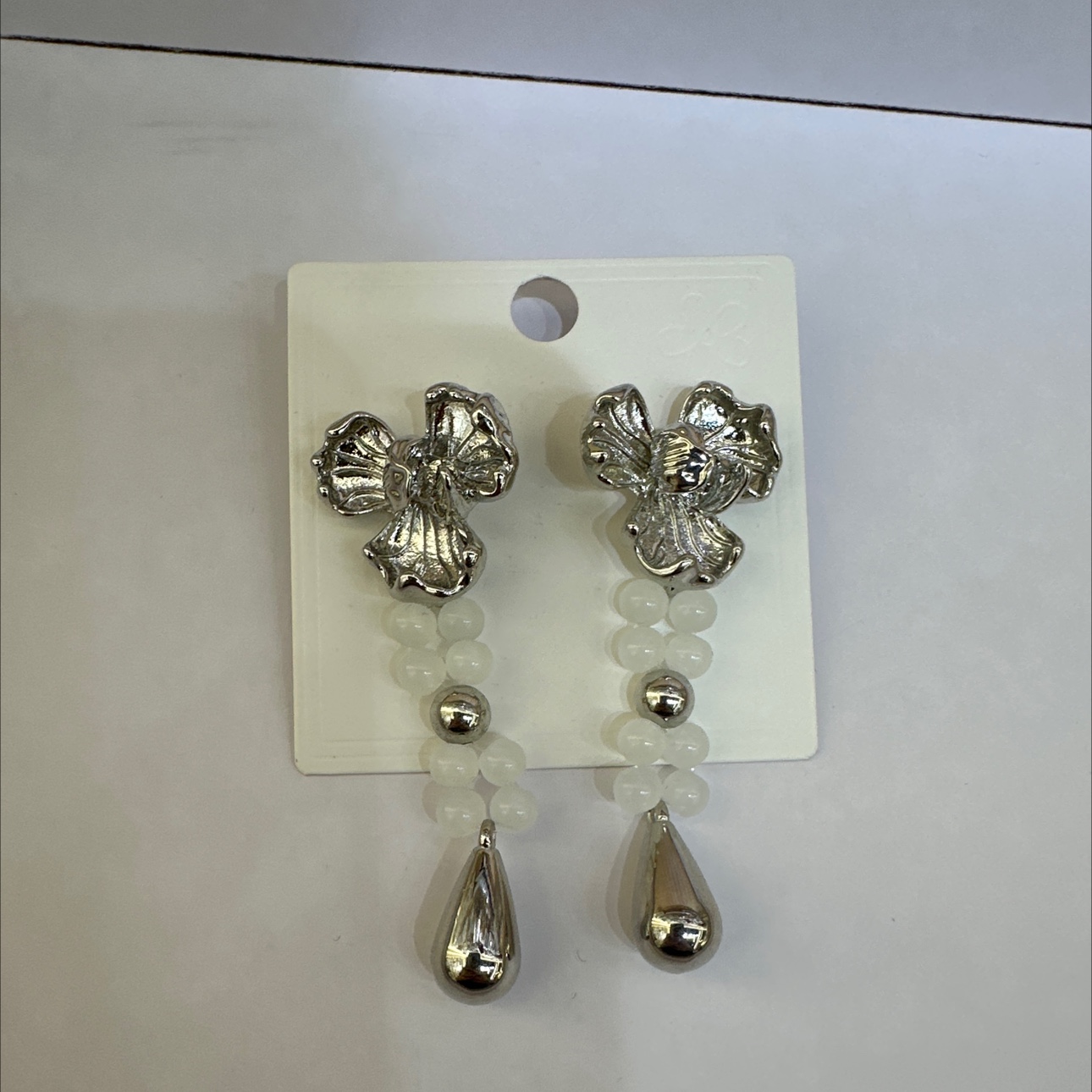 锆石耳环女款饰品 明星同款耳饰 时尚潮流个性耳环 炫彩璀璨耀眼耳饰品产品图