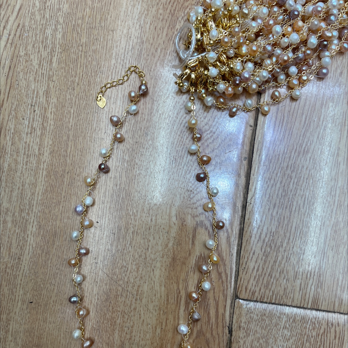 珍珠项链，彩色珍珠项链、满天星保色珍珠项链、外贸出口，网络热卖。厂家直销。饰品