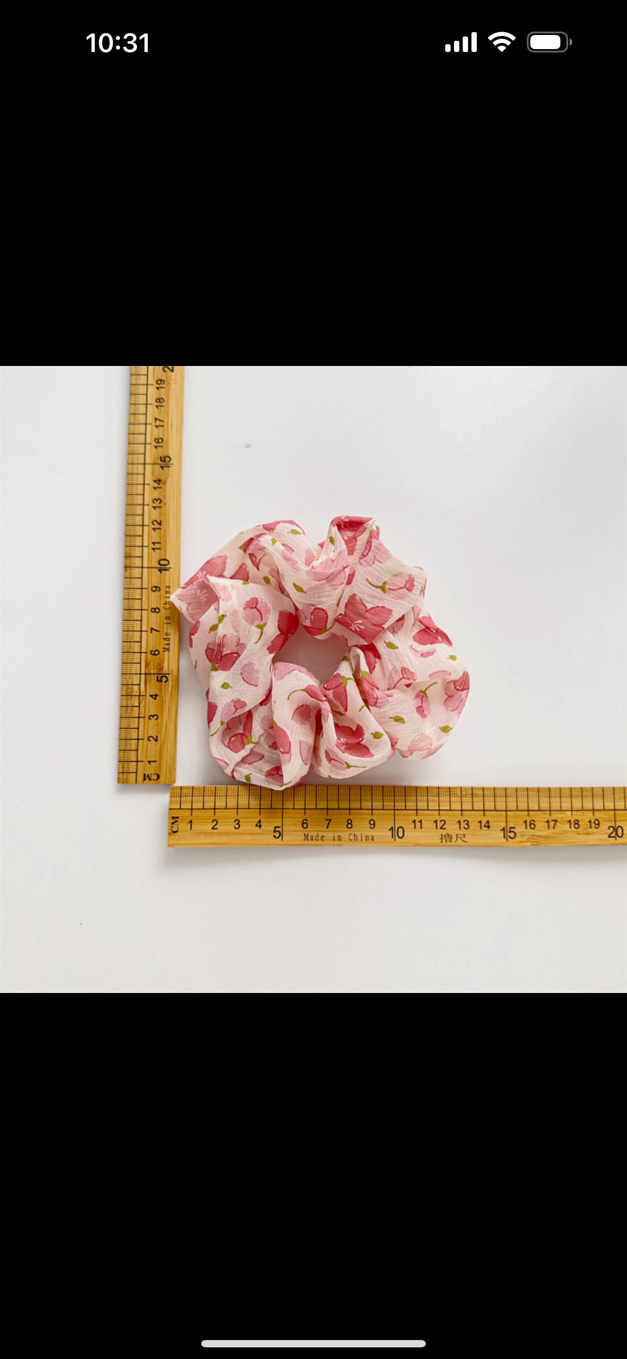 New sweet chiffon jacquard printed large intestine hair band in stock. Girlish style, high elasticity hair tie Application Scenario