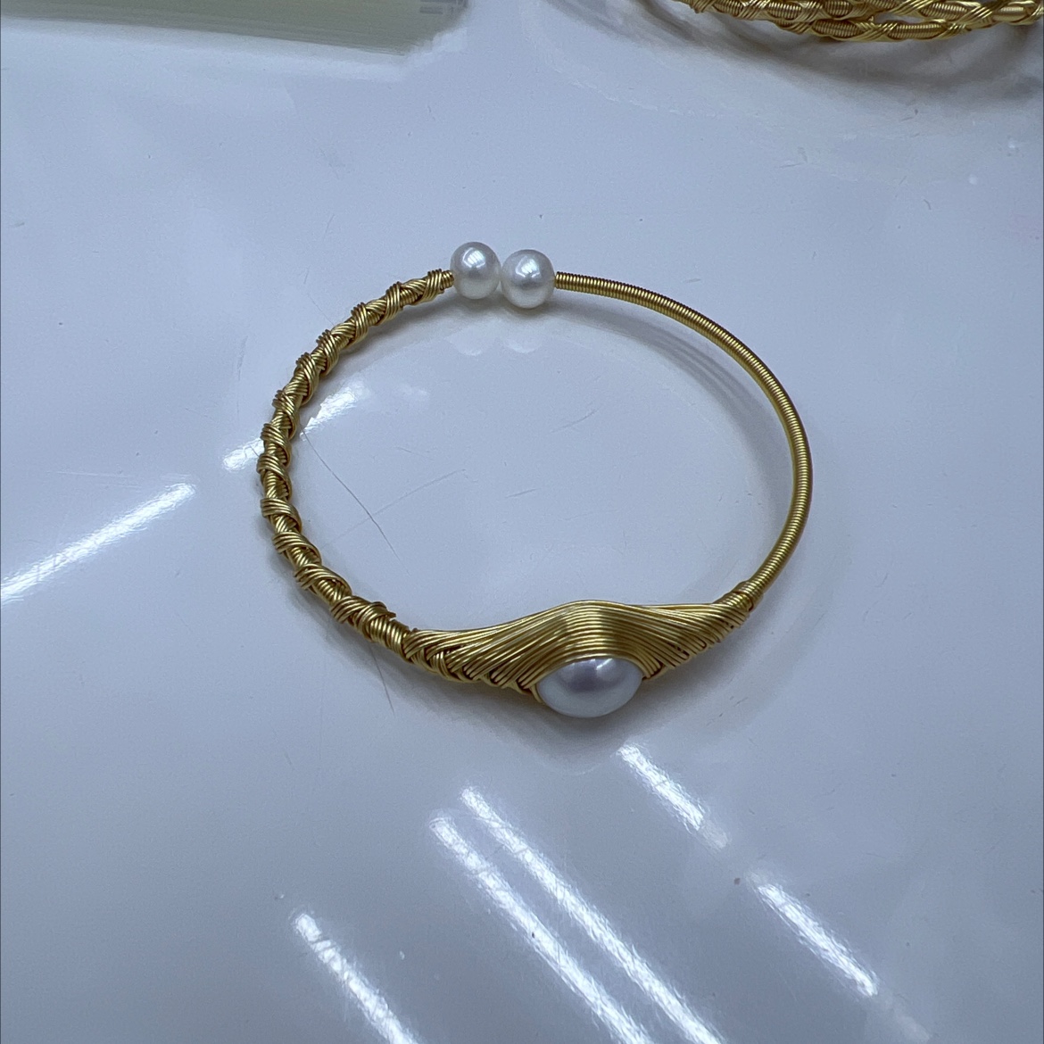 Edison Pearl Bracelet 14k gold-plated natural pearl wound bracelet detail image 1