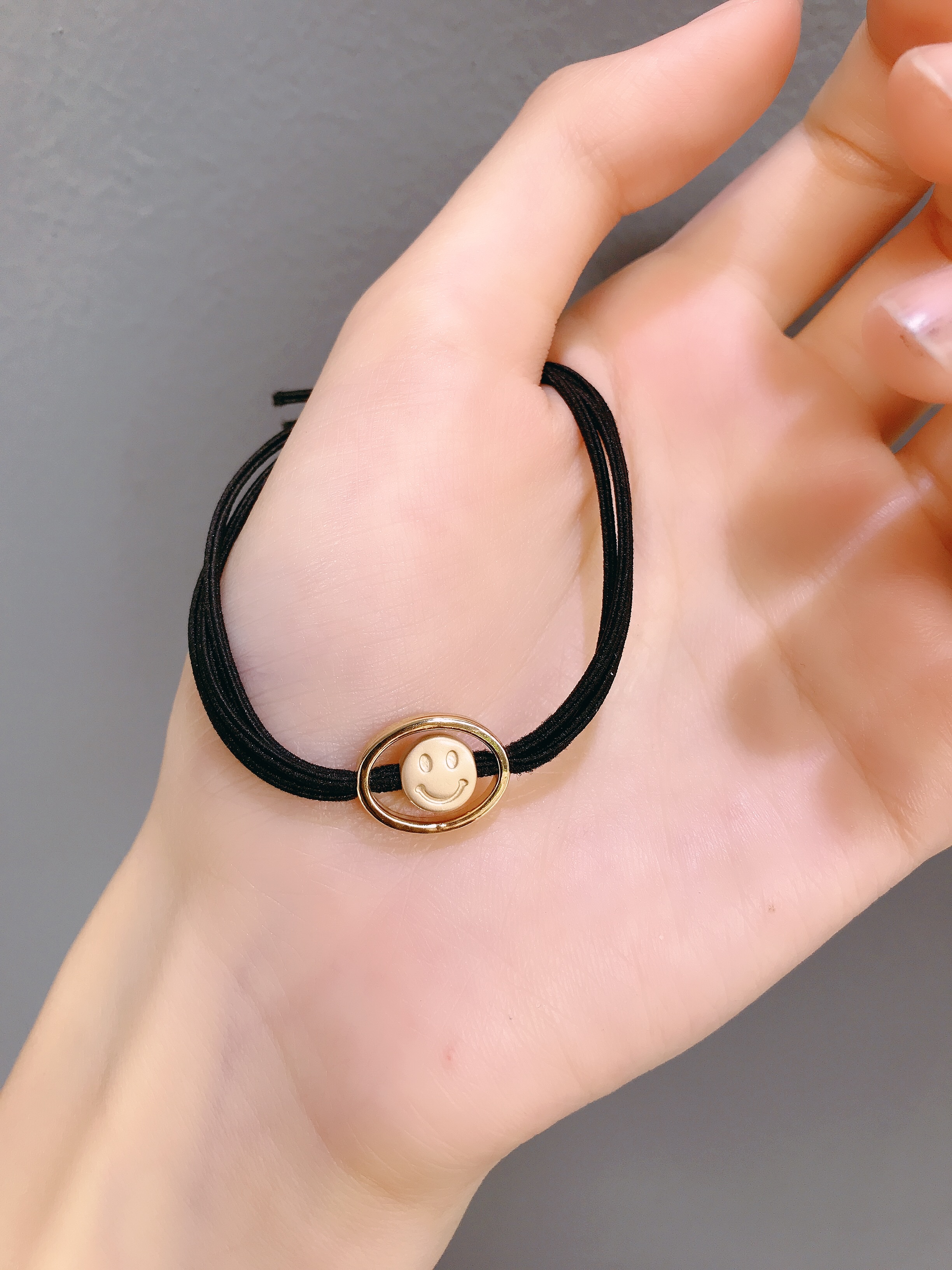 打结皮筋穿合金发饰，创意合成精致发圈头绳