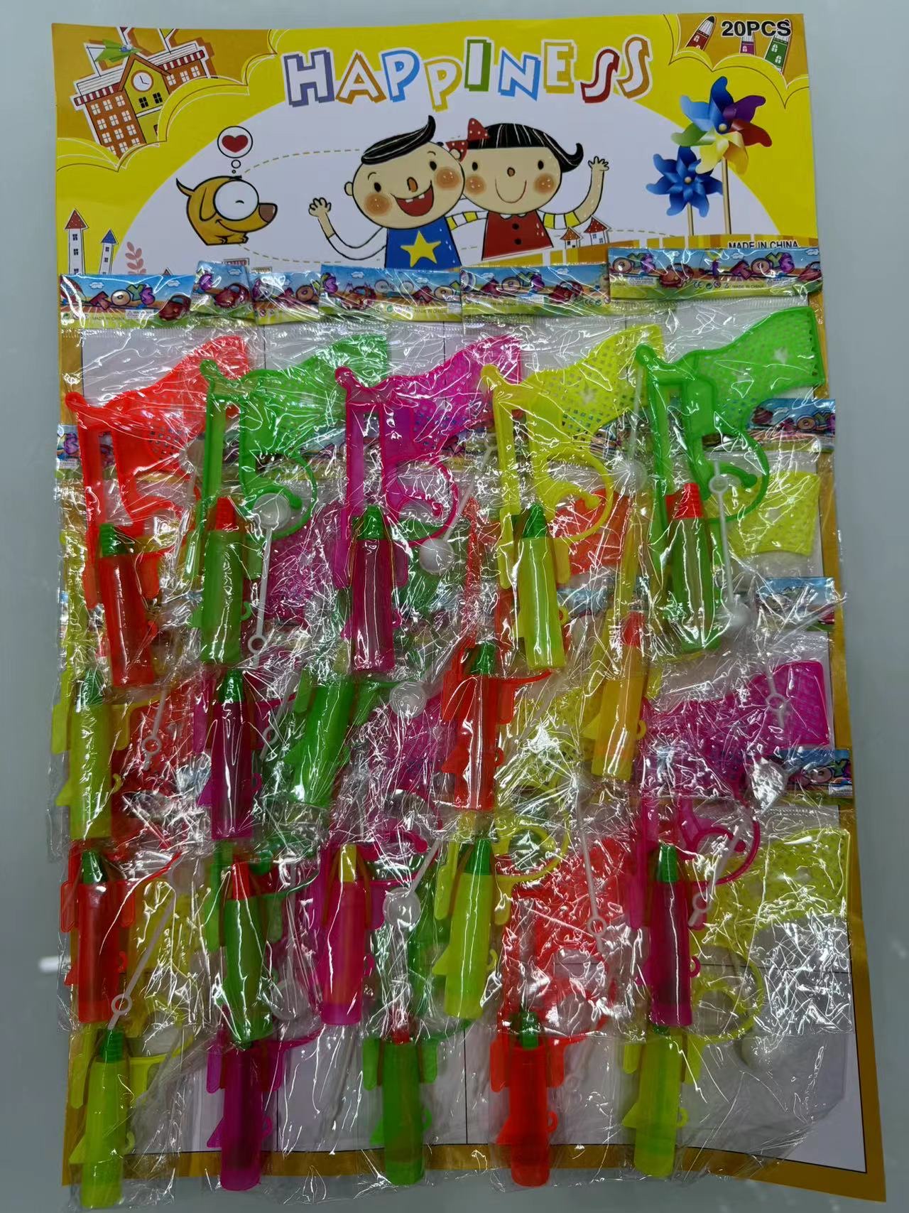 气泡枪，颜色鲜艳美丽质量好，小孩喜欢，可以玩很久。