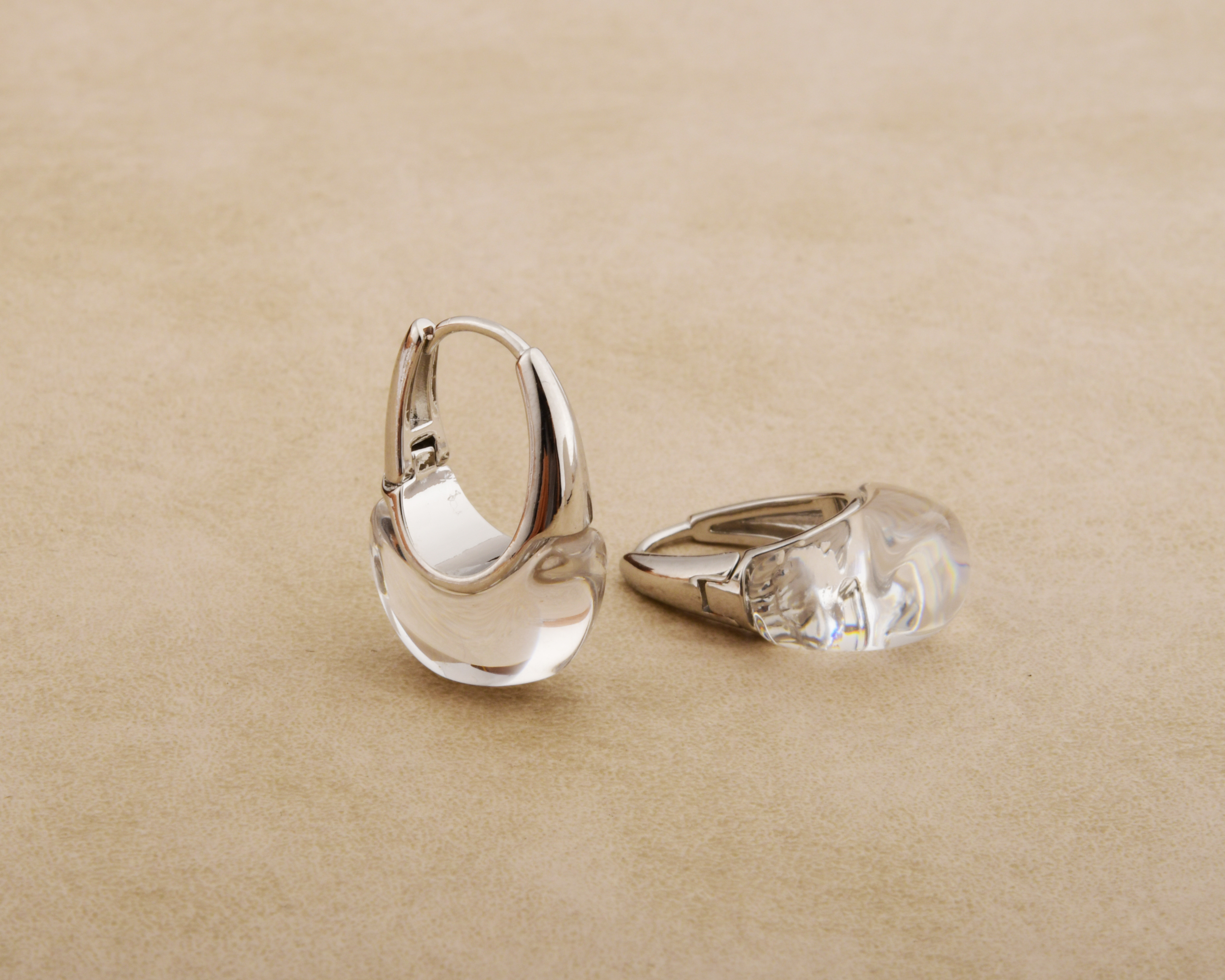 Zircon earrings, fashionable and trendy earrings, star-style earrings, cool and dazzling earrings, unique design and personalized earrings