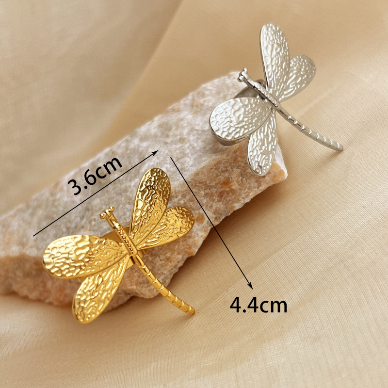 新款蜻蜓戒指不锈钢电镀14K金开口戒指男女情侣时尚ins指环戒指细节图