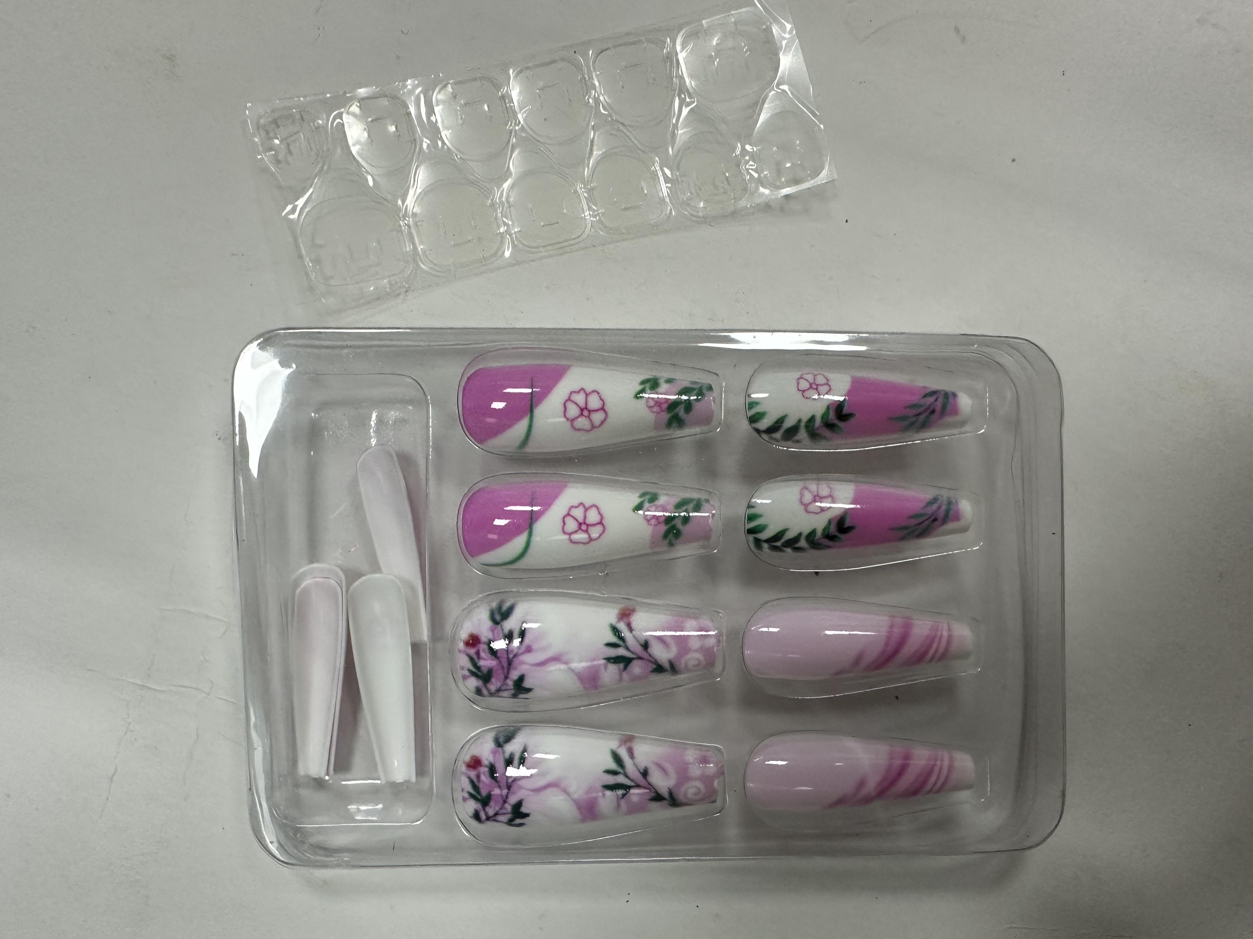 制作手工DIY指甲美甲神器 饰品玩具 过家家动手制作简单易用美甲白底实物图