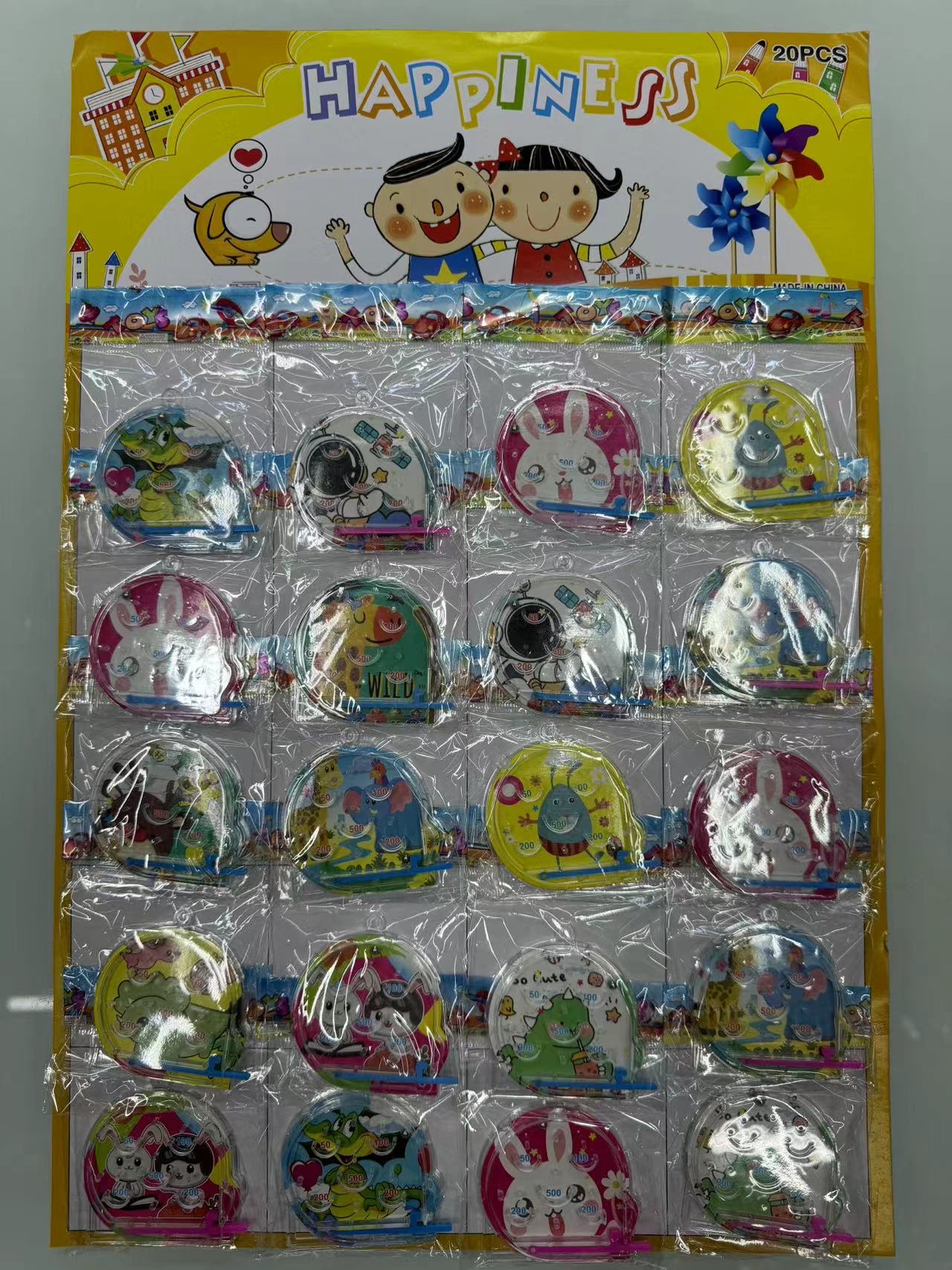 迷宫板，颜色鲜艳，质量好，小孩喜欢耍。图案混装可爱