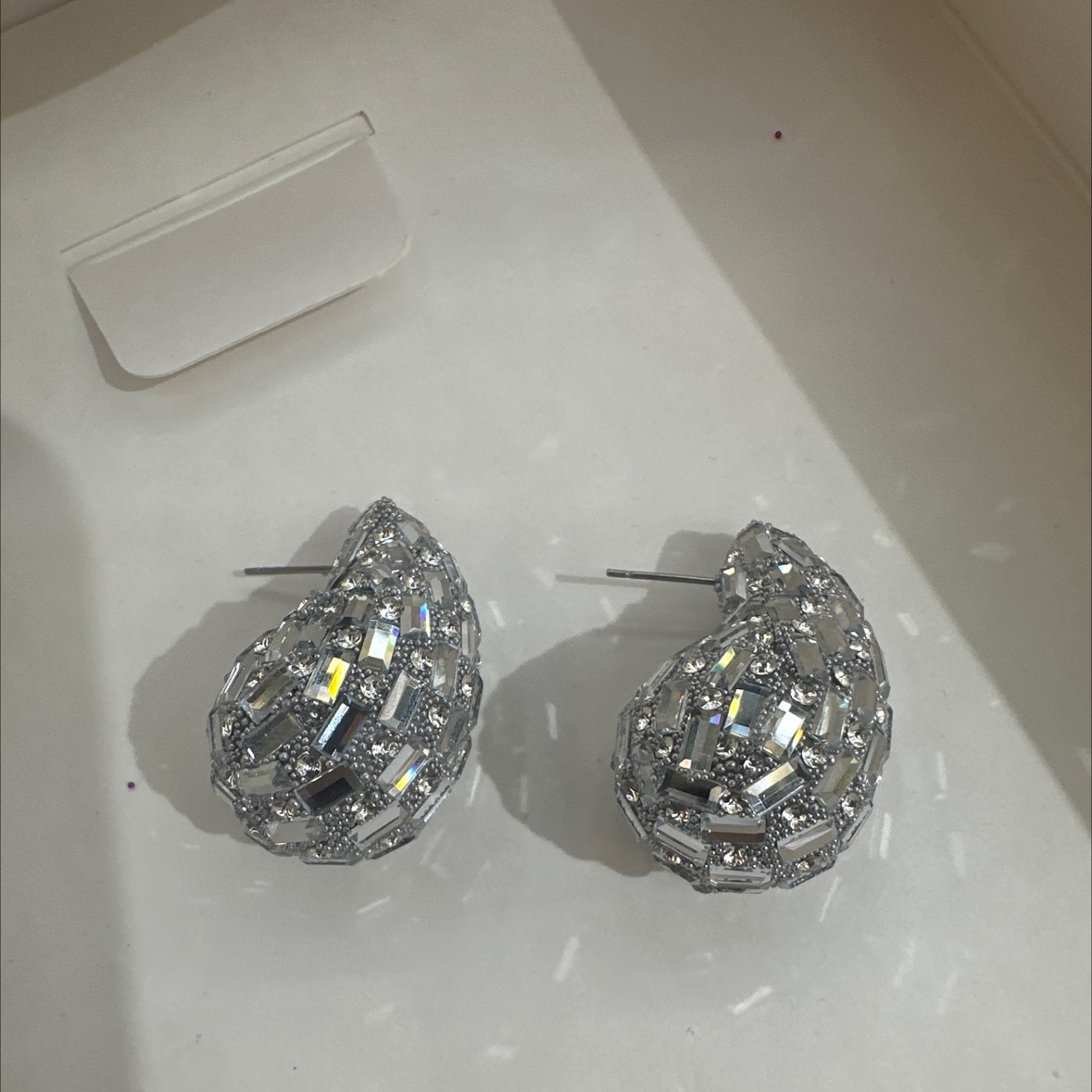 耳环女款 饰品耳饰 明星同款耳环 时尚潮流耳饰 炫彩锆石耳环 优雅耳饰礼物