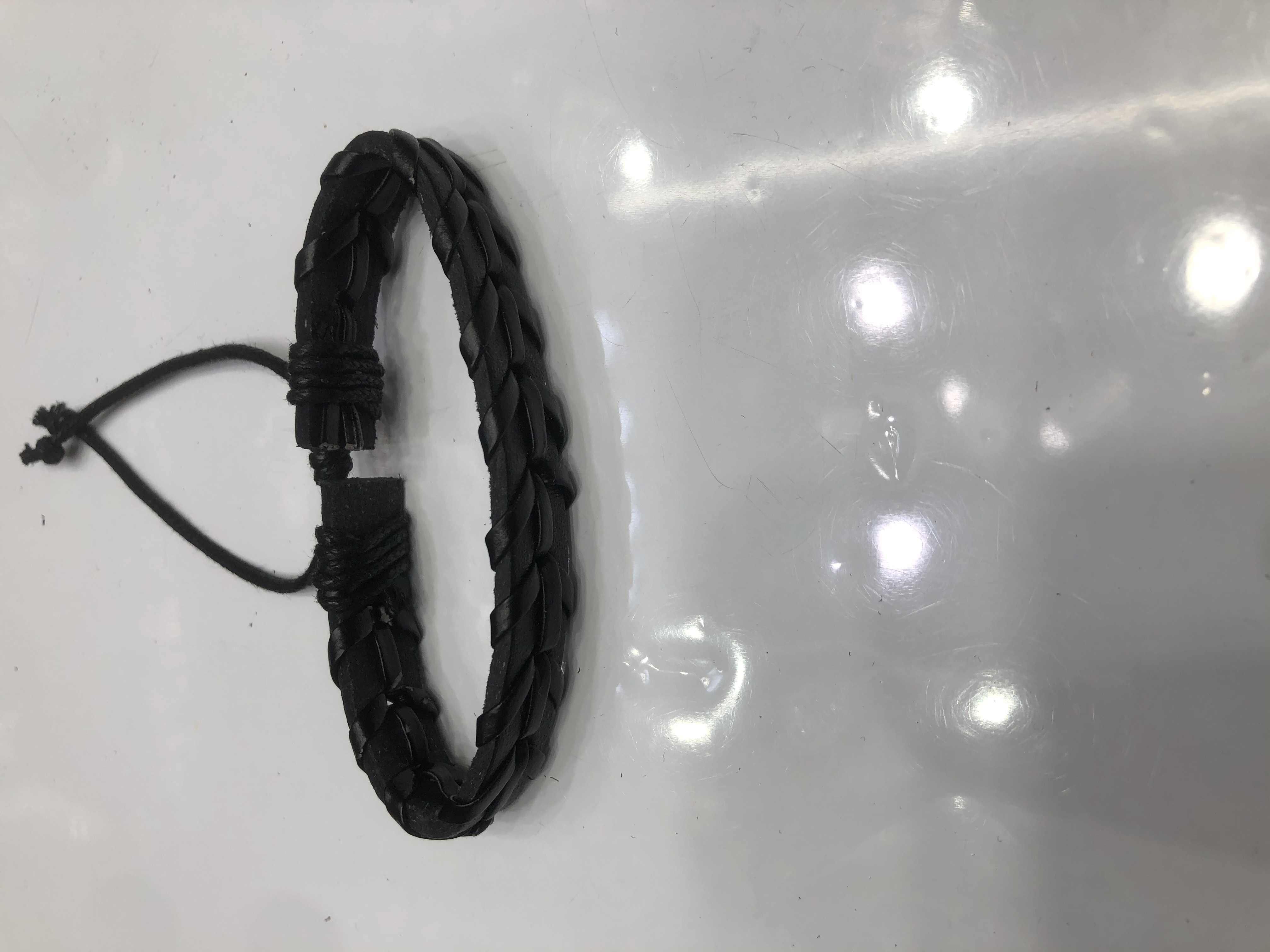 The Cowhide Bracelet Is Handmade