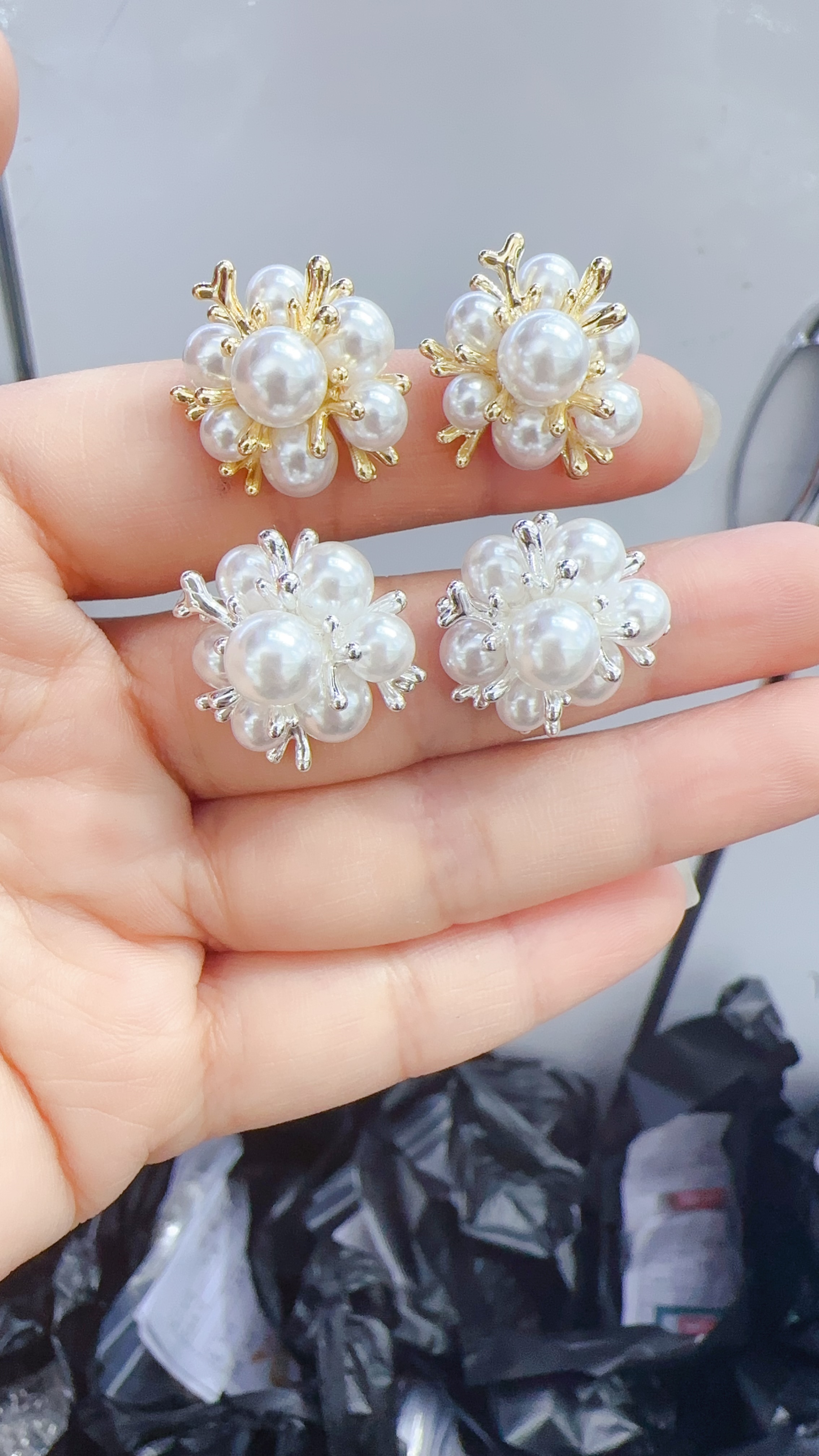Star-style zircon earrings, high-end accessories, exquisite earrings, fashionable ladies' jewelry, novel style, exquisite design