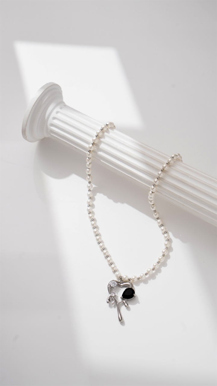A short, elegant and versatile necklace for women, simple, fashionable and exquisite pearl pendant necklace, gift jewelry Specification image