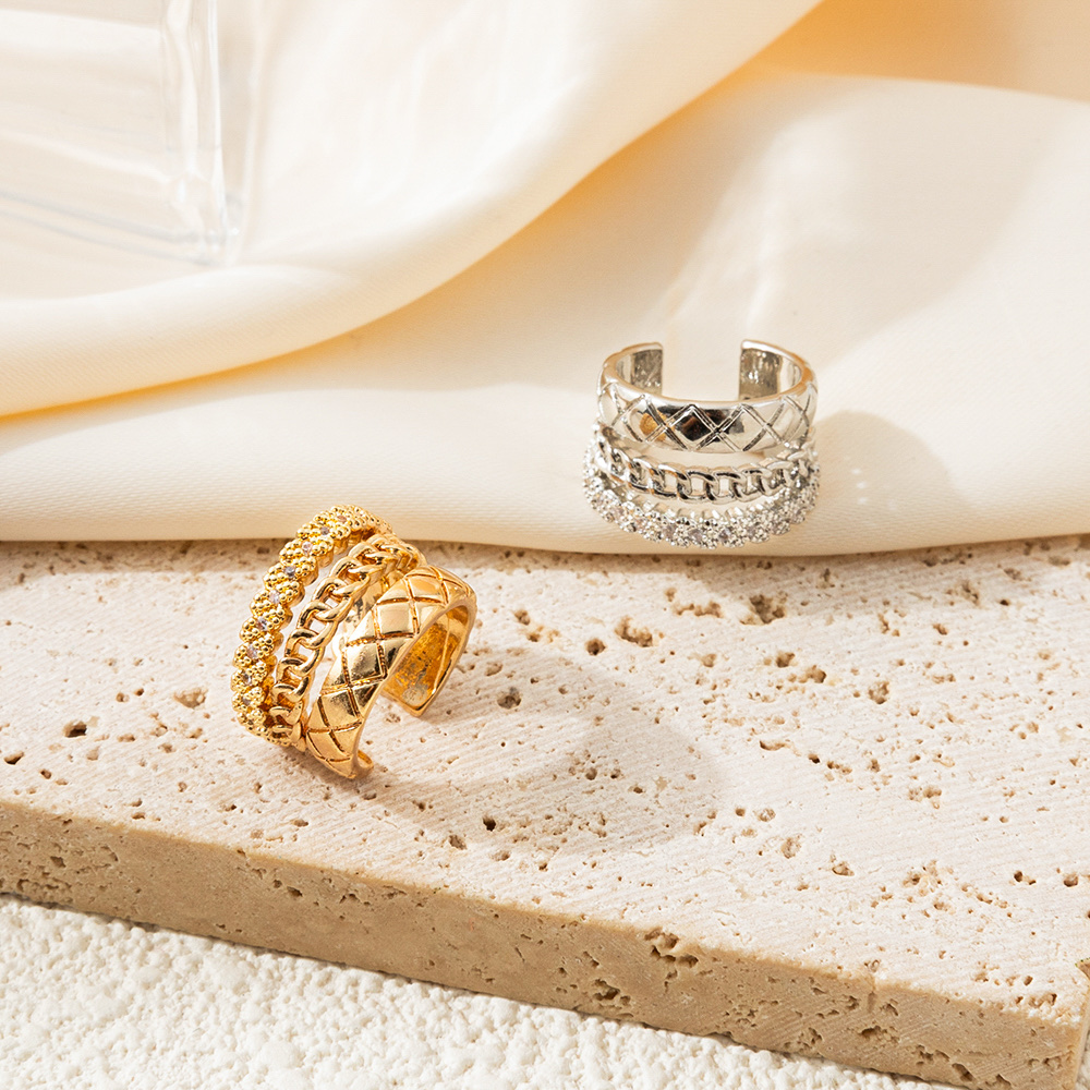 日韩时尚锆石耳夹无耳洞女 简约风格ins网红耳饰产品图