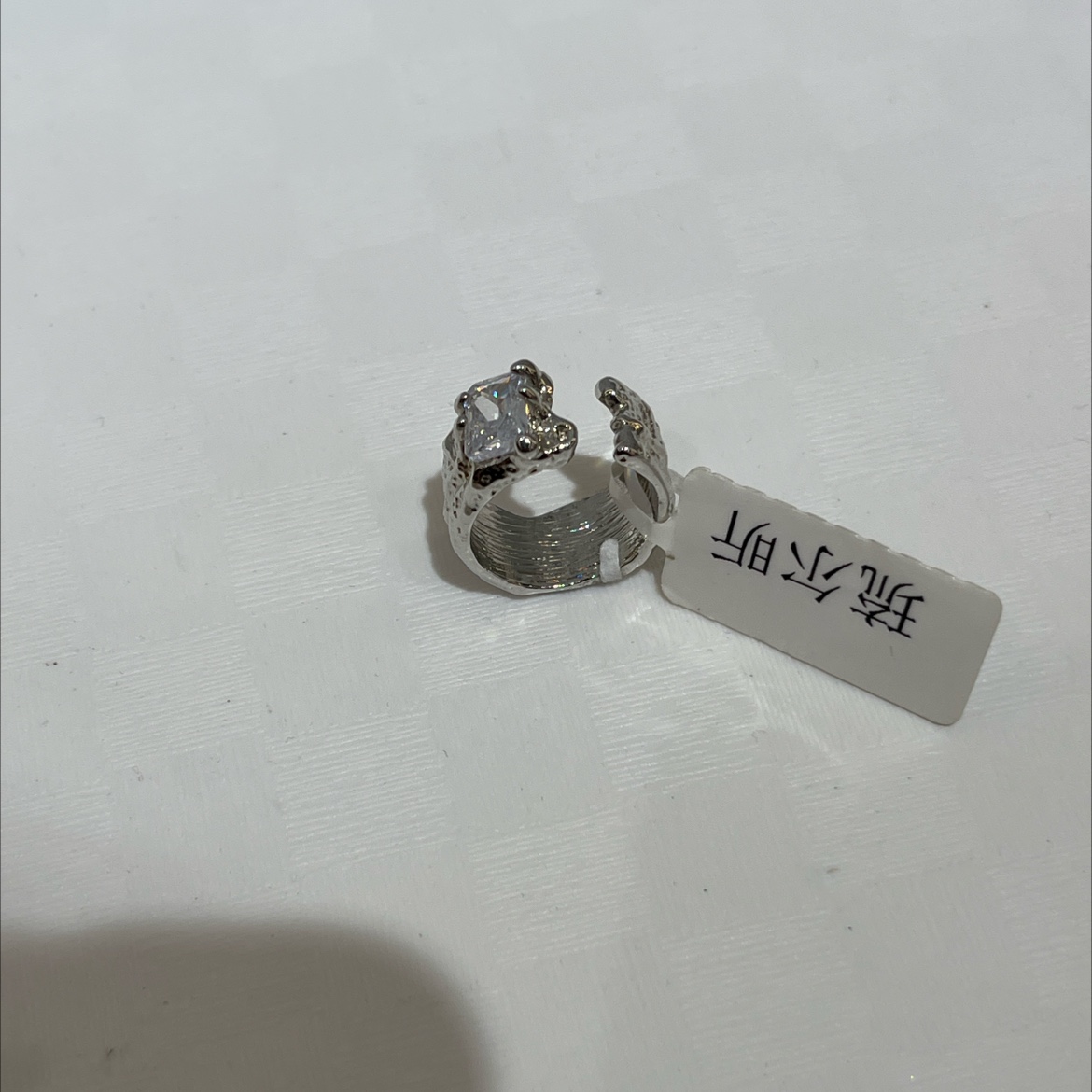 Zircon copper ring, zircon personalized diamond design, unique and fashionable jewelry, exquisite women's ring gift