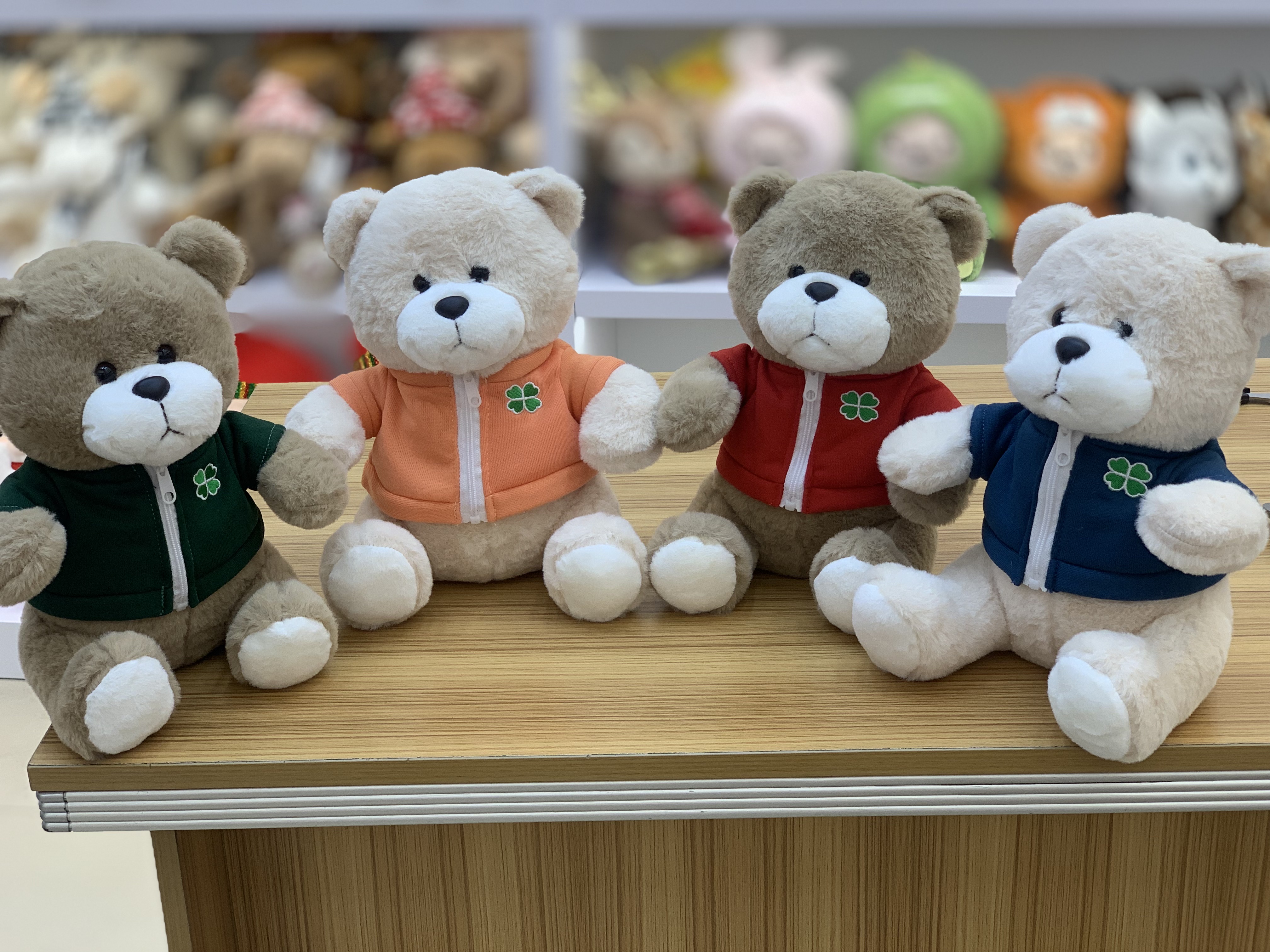 四色卫衣熊四叶草精致绣花logo高档兔毛面料填充全新原生PP棉