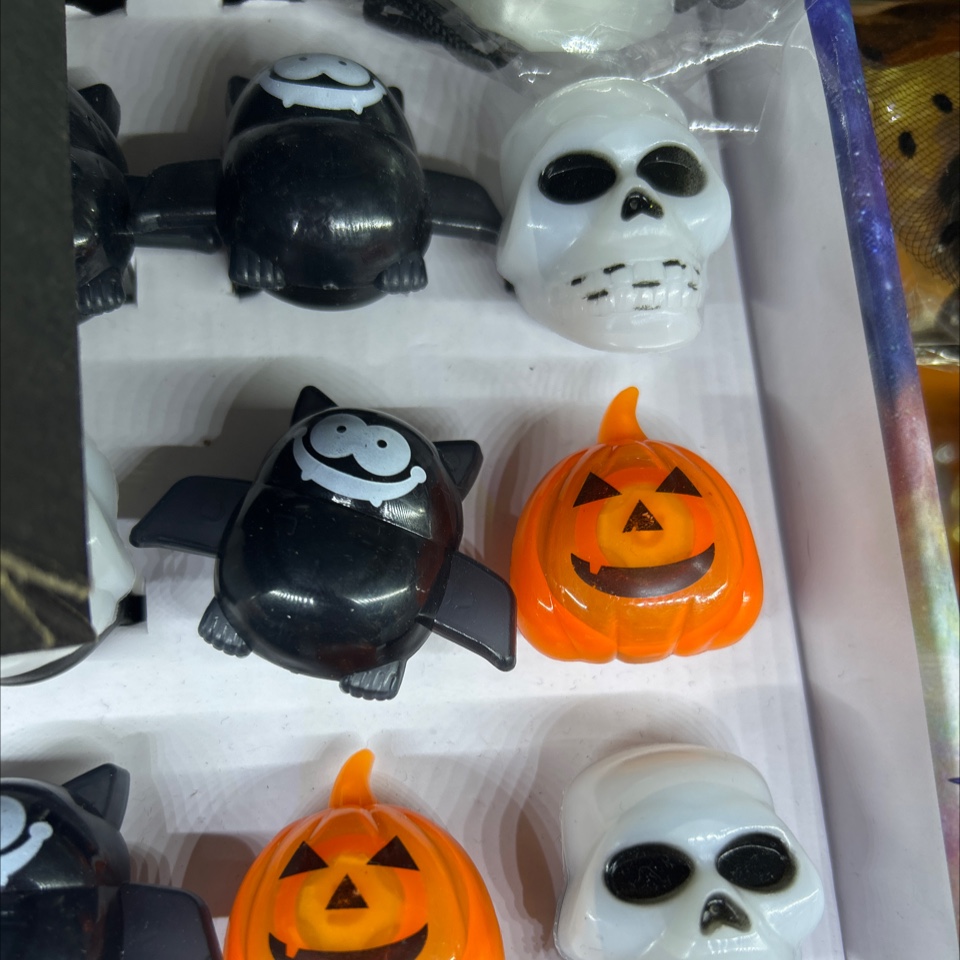 发光戒指万圣节鬼节装饰品节庆用品细节图