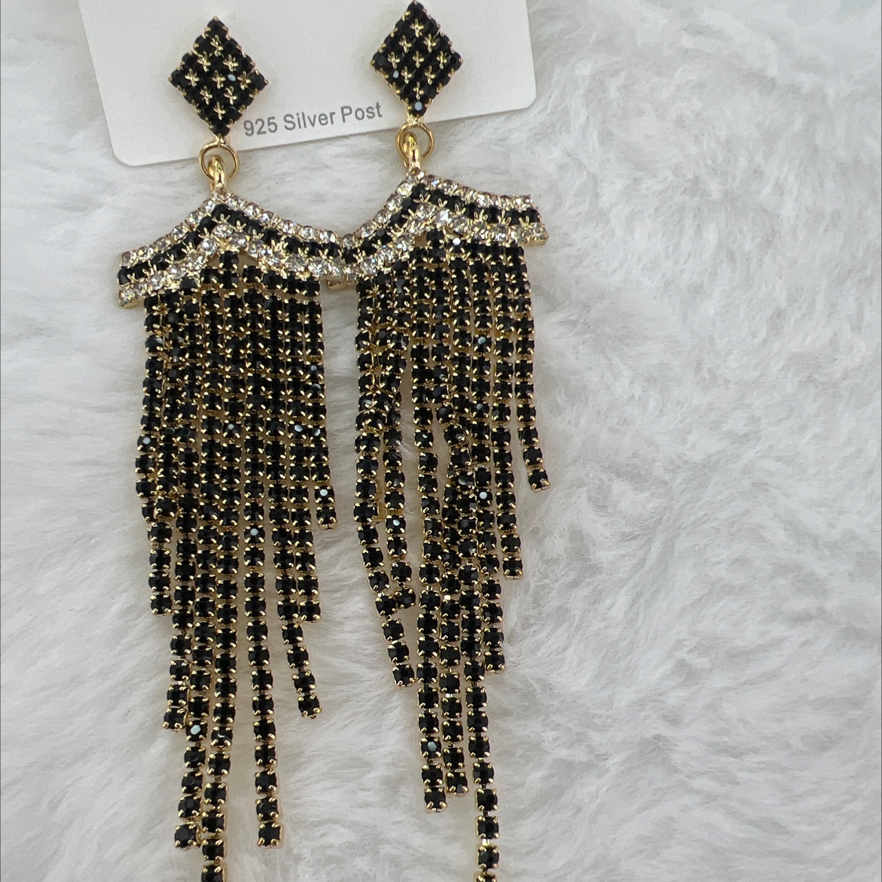 High-end zirconia earrings from a famous brand, fashionable accessories, shining earrings, unique design, exquisite and beautiful earrings, European popular online hit, star-style zirconia earrings Specification image