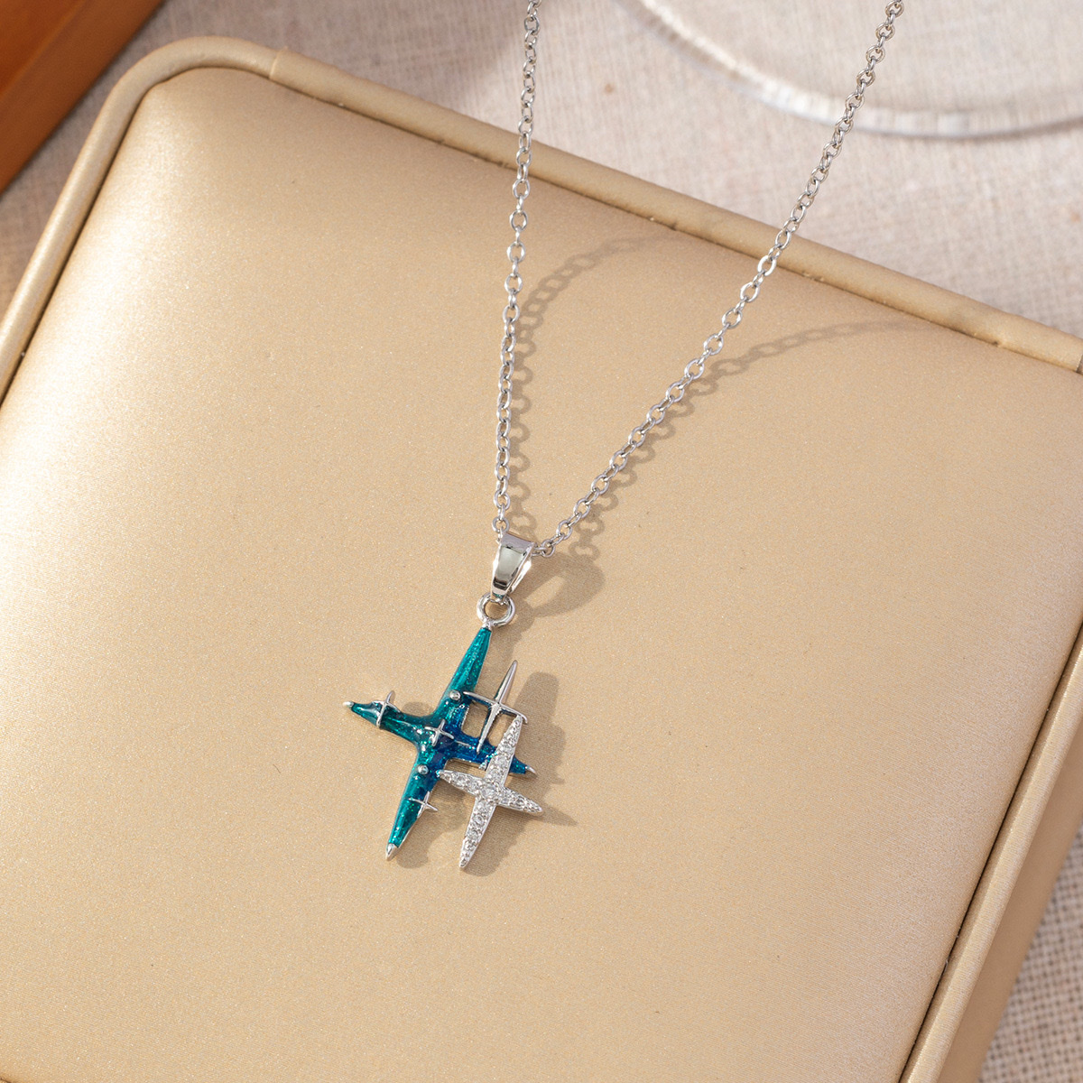 European and American cross-border micro-inlaid planet pendant necklace, copper inlaid zircon collarbone chain, fashionable INS simple necklace detail image 3
