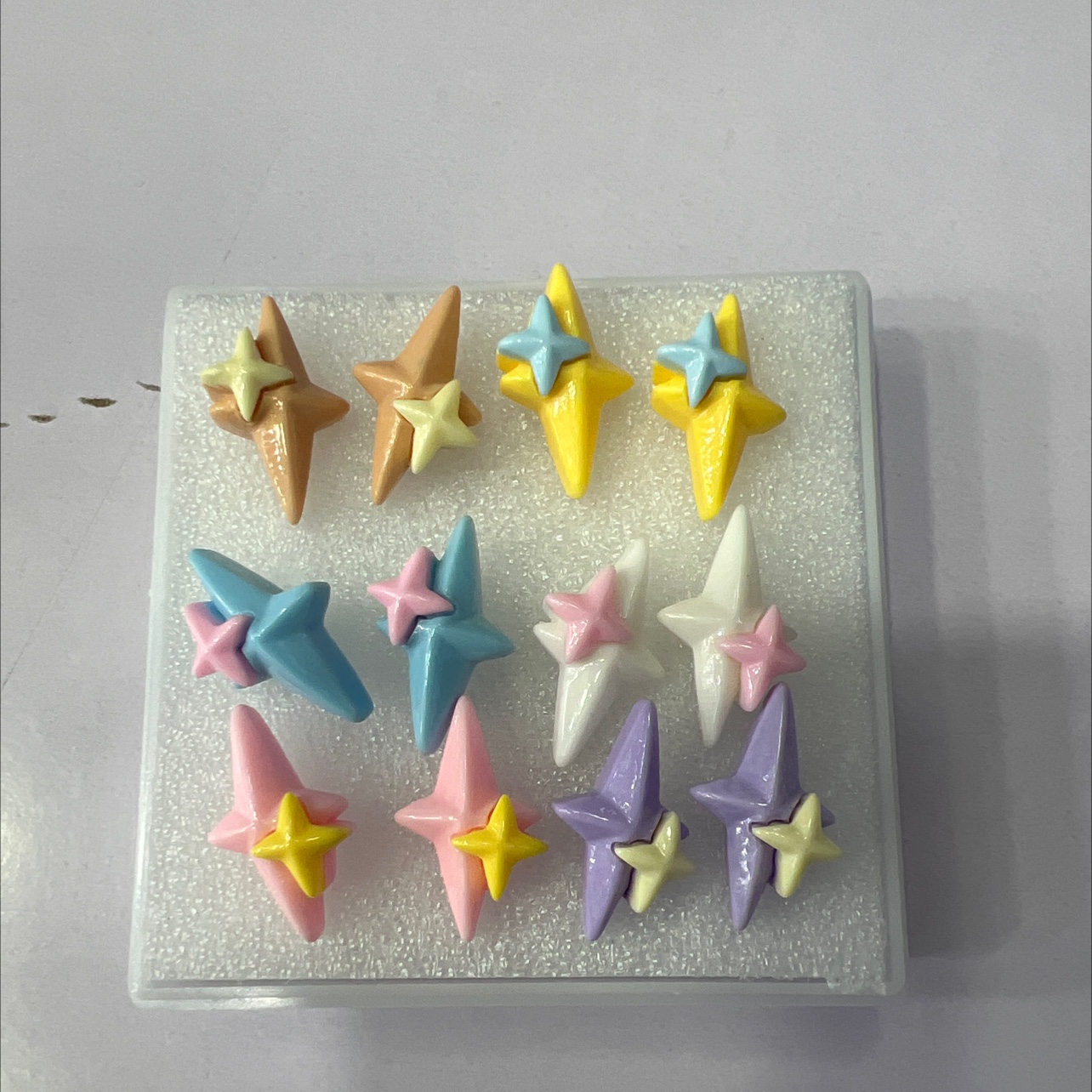 新款饰品美拉德色系耳饰星光闪耀塑料针防过敏耳钉