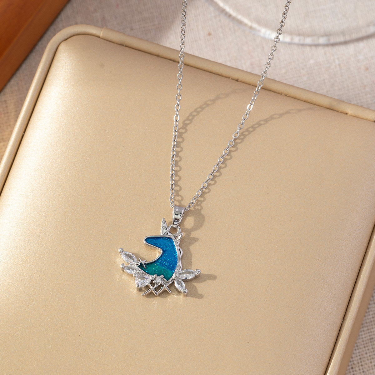 INS蓝色欧泊项链吊坠锁骨链动物坠饰麋鹿欧美跨境滴油锆石饰品女详情图3