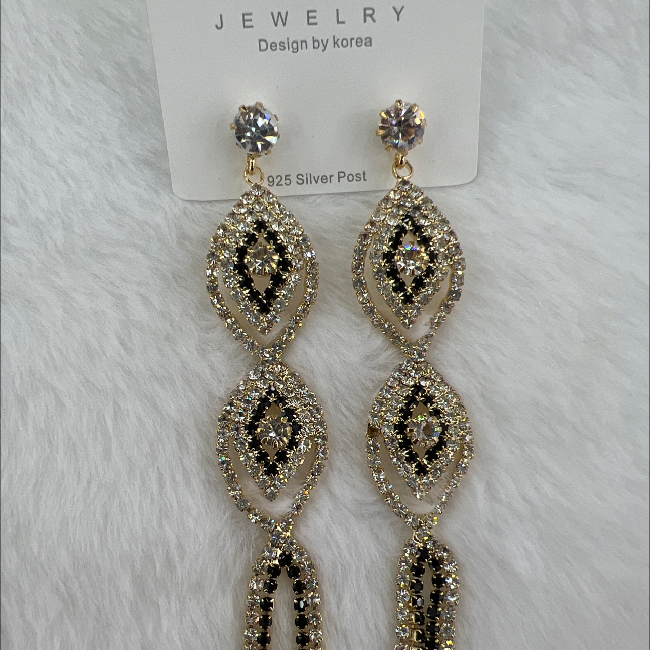 Big brand design, elegant style, long stud earrings, women's elegant accessories, unique style, exquisite stud earrings, women's style, popular European and American style