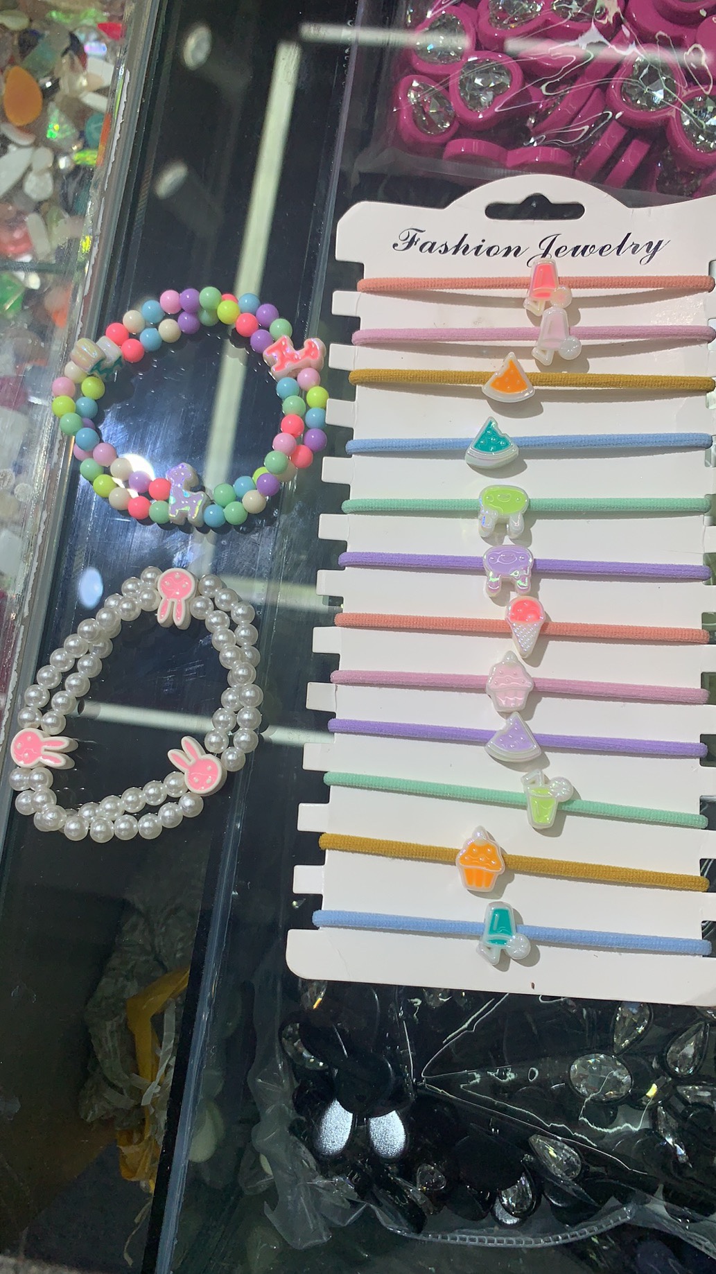 Acrylic material jewelry accessories, resin jewelry accessories, stainless steel jewelry accessories, glass beads, pearl glass beads jewelry accessories, stainless steel jewelry accessories, resin accessories Specification image