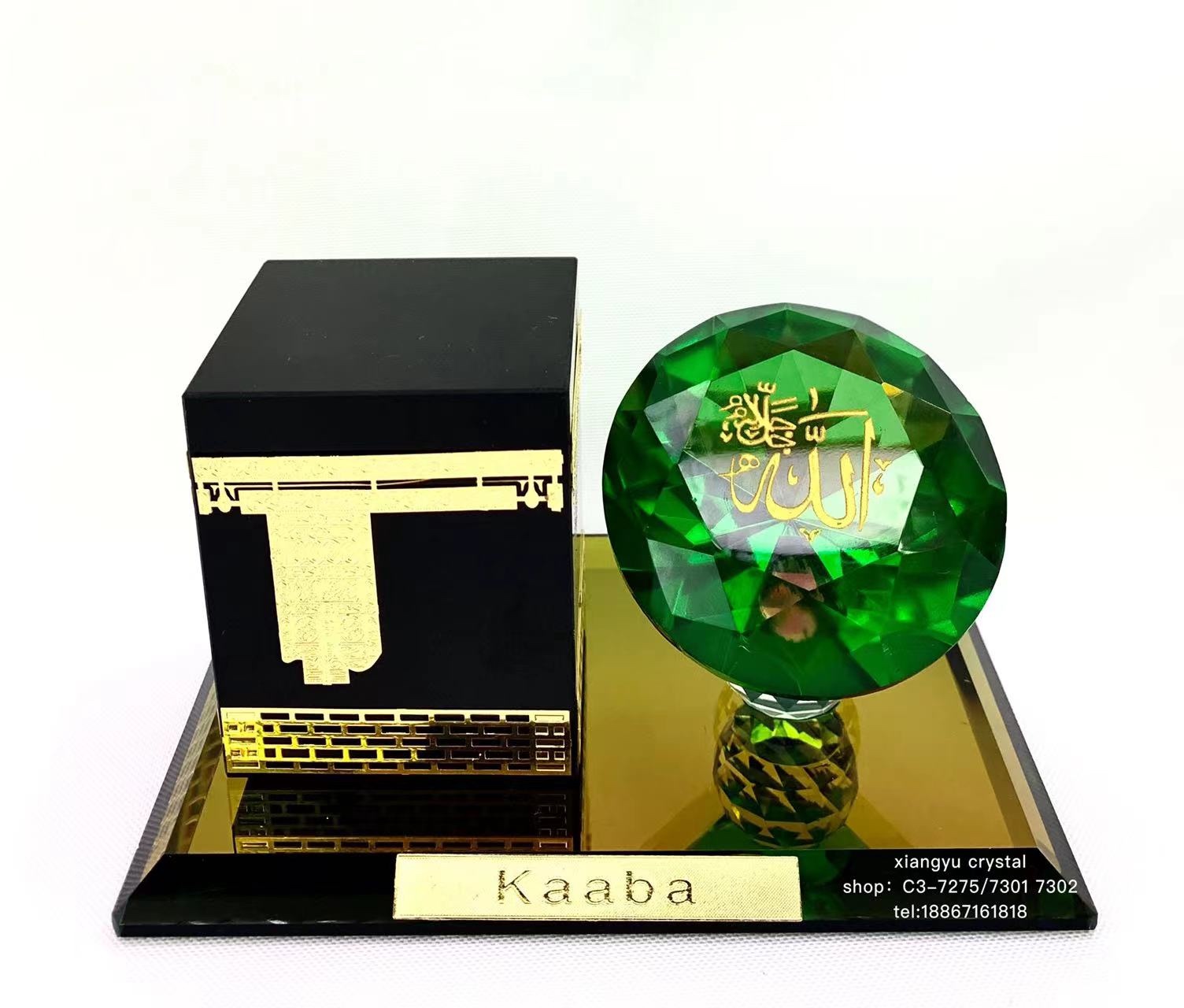 Glass handicraft ornaments, with a green base plate, featuring a large black house, green bricks and stones with logos, Muslim ornaments, novel, unique, fashionable and trendy styles