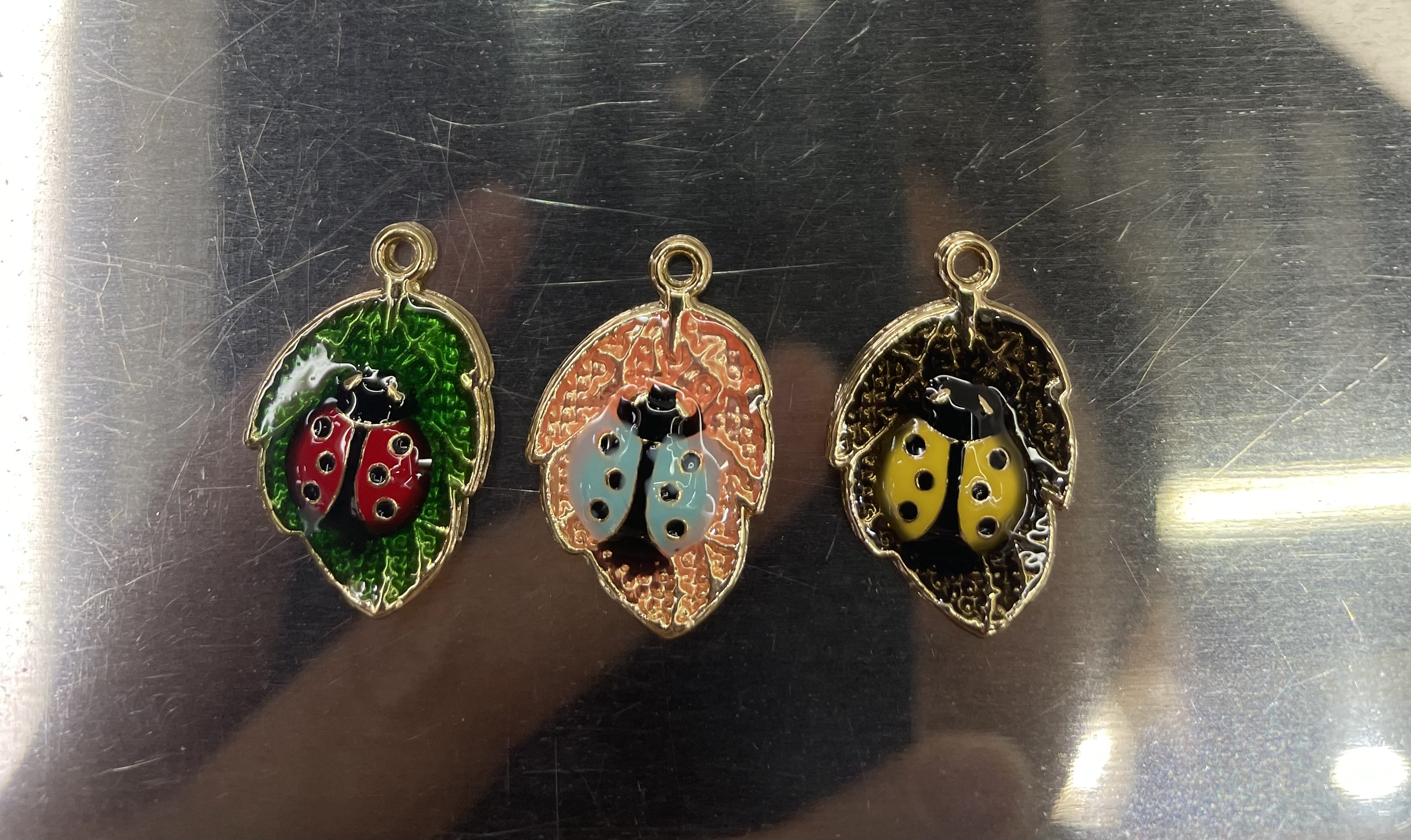 DIY饰品配件 珍珠装饰 树脂配件 不锈钢饰品配件 手工耳环材料包 手链项链制作配件饰品配件白底实物图