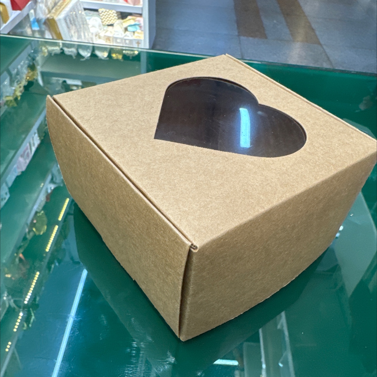 精美包装纸盒 抽屉式礼品纸盒 适合伴手礼包装 环保纸盒 多用途包装盒 精致设计细节图