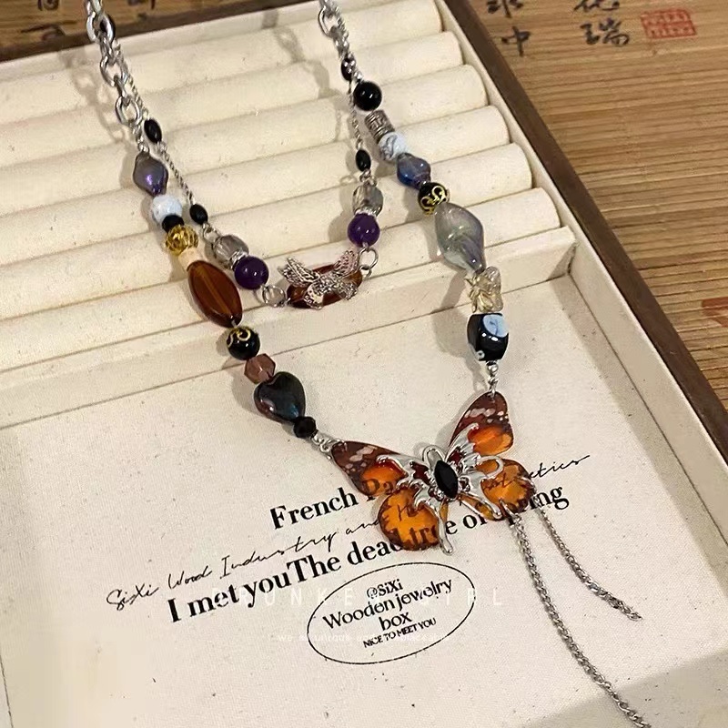 Maillard Butterfly Double-layer necklace for women, light luxury, niche and high-end sweater chain, personalized autumn and winter collarbone chain Application Scenario