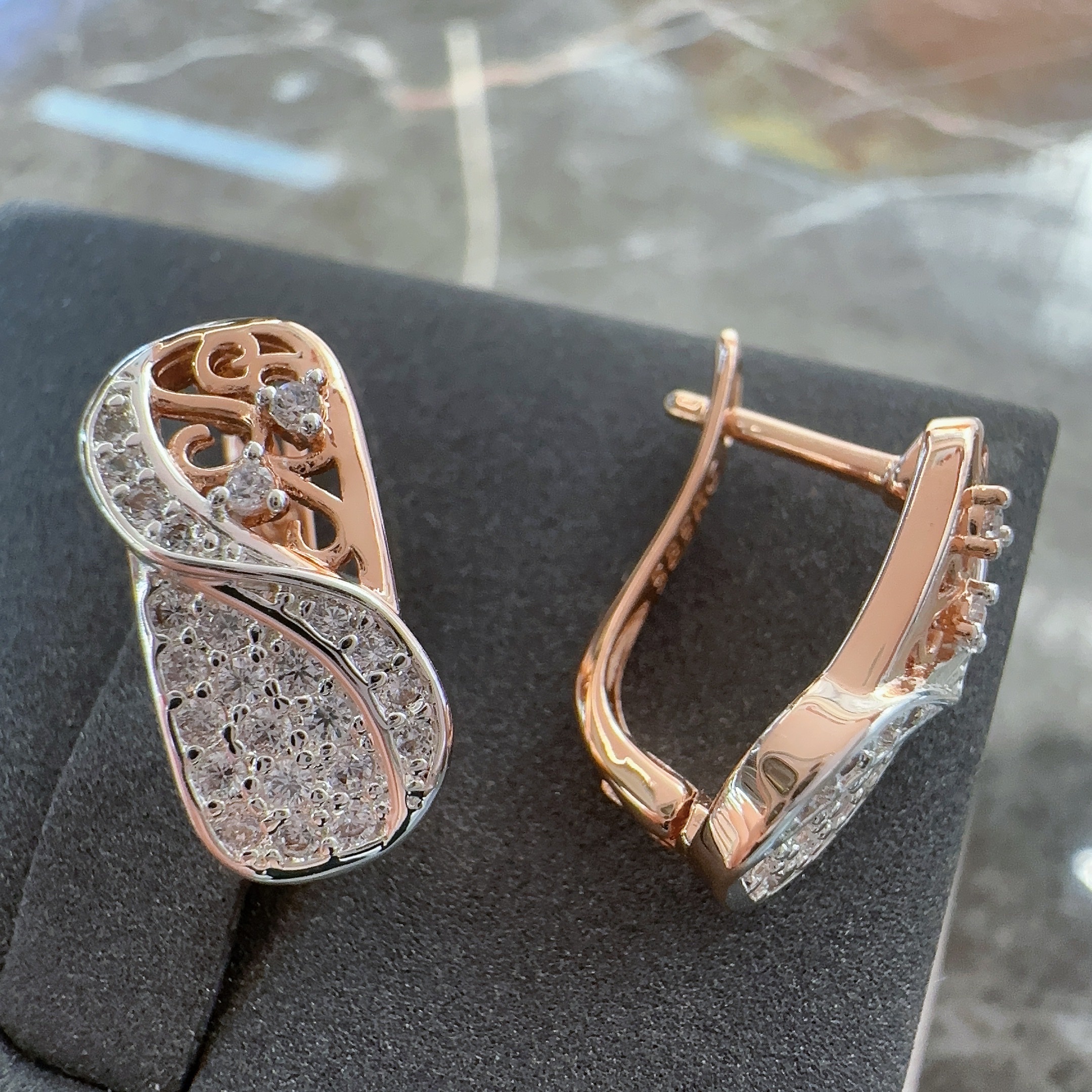 Gulkina's new micro-inset zircon earrings, exquisite two-color earrings, 585 rose gold cross-border direct supply, Russian jewelry, hollow zircon earrings, earrings and pendants factory wholesale detail image 4