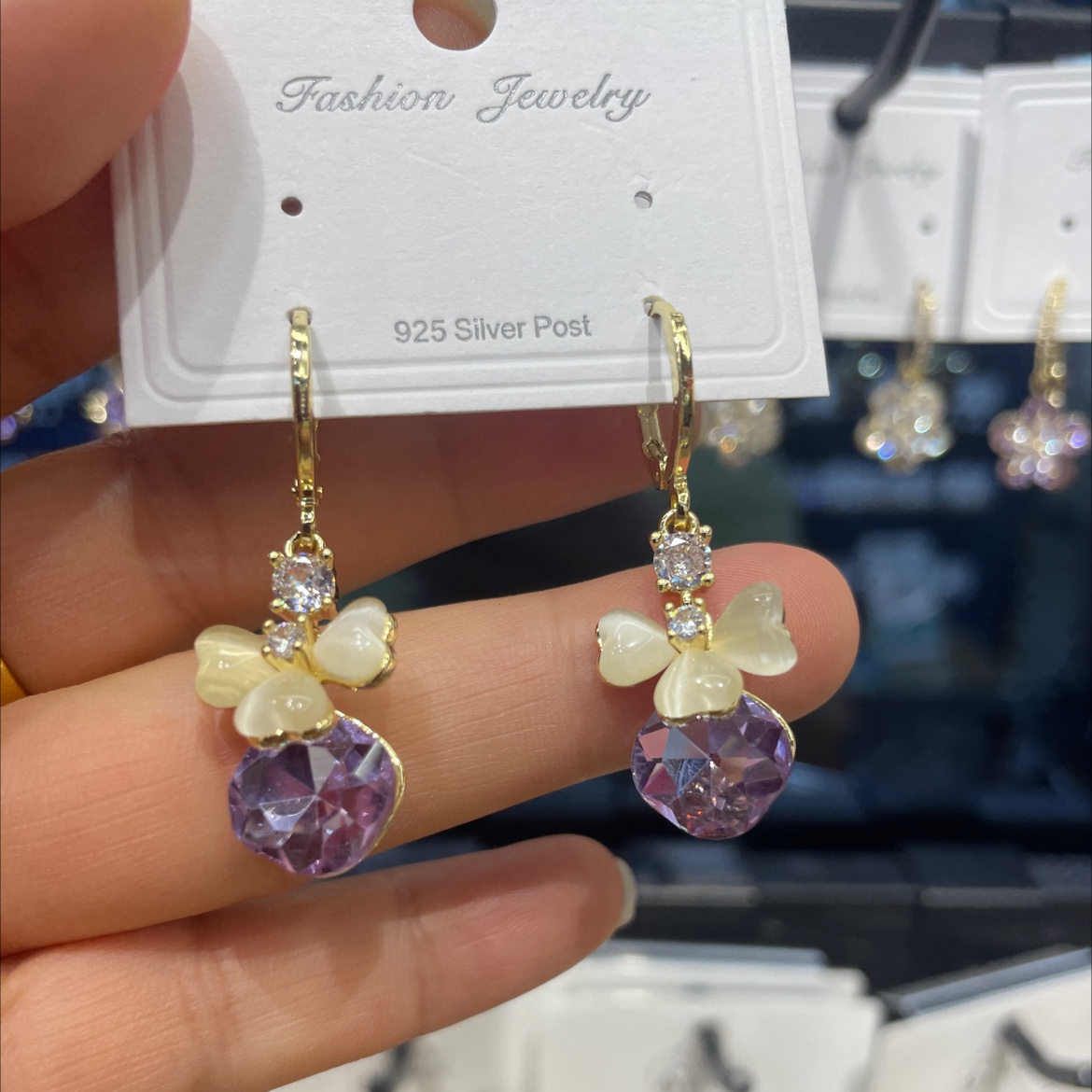 新中式简约温柔奢华紫色水滴花瓣耳环女不易撞款个性百搭耳饰耳坠产品图