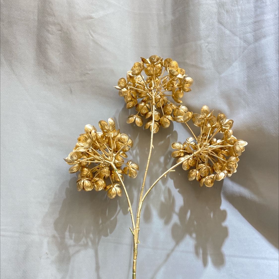 Silicone-made artificial flowers and simulated flowers have a high degree of simulation, with bright and vivid colors, beautiful decoration and outstanding temperament details Picture