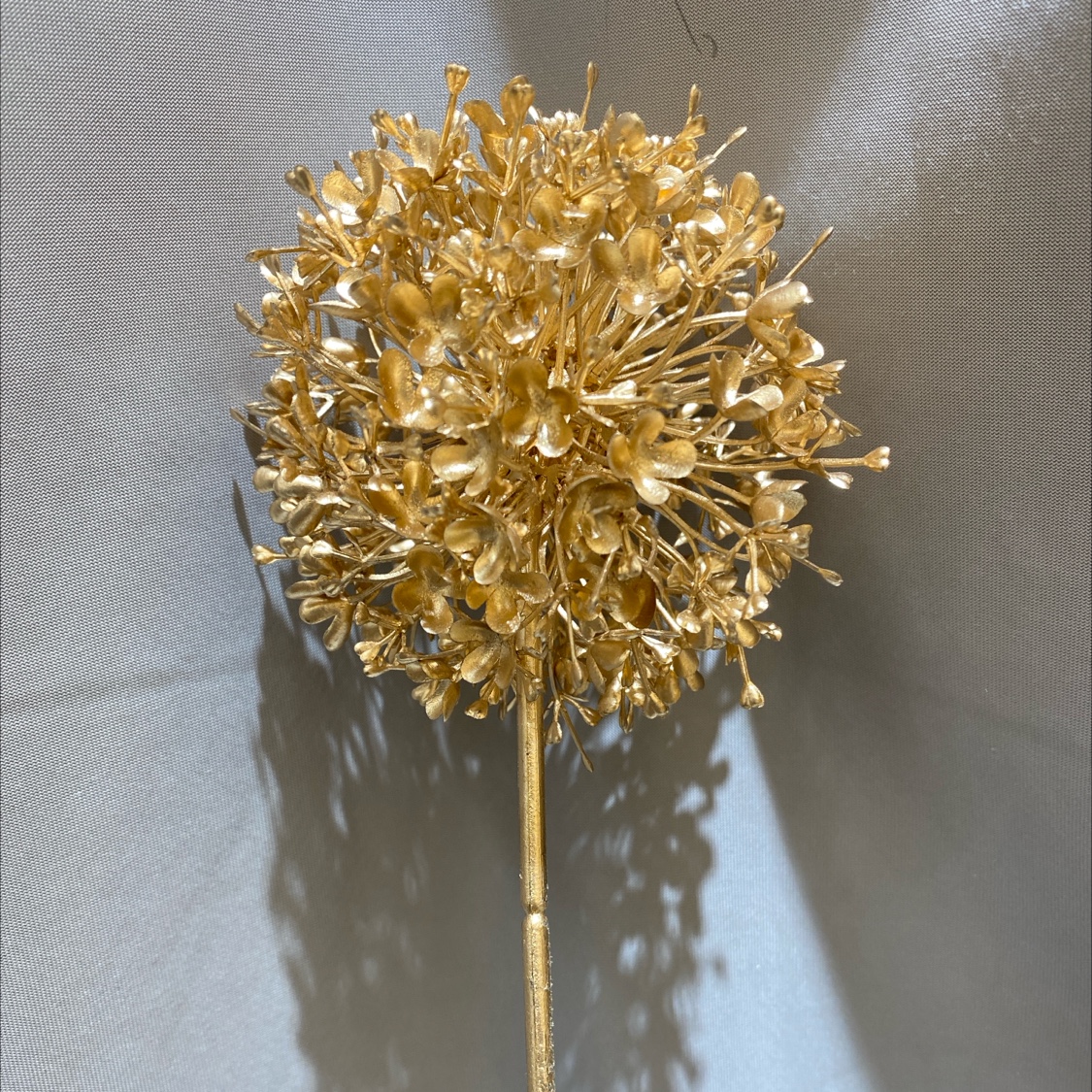 Silicone artificial flowers, high-quality imitation and anti-real flower decorations, indoor artificial flower decorative art, artificial flower bouquets, bright artificial flower arrangements for home use details Picture