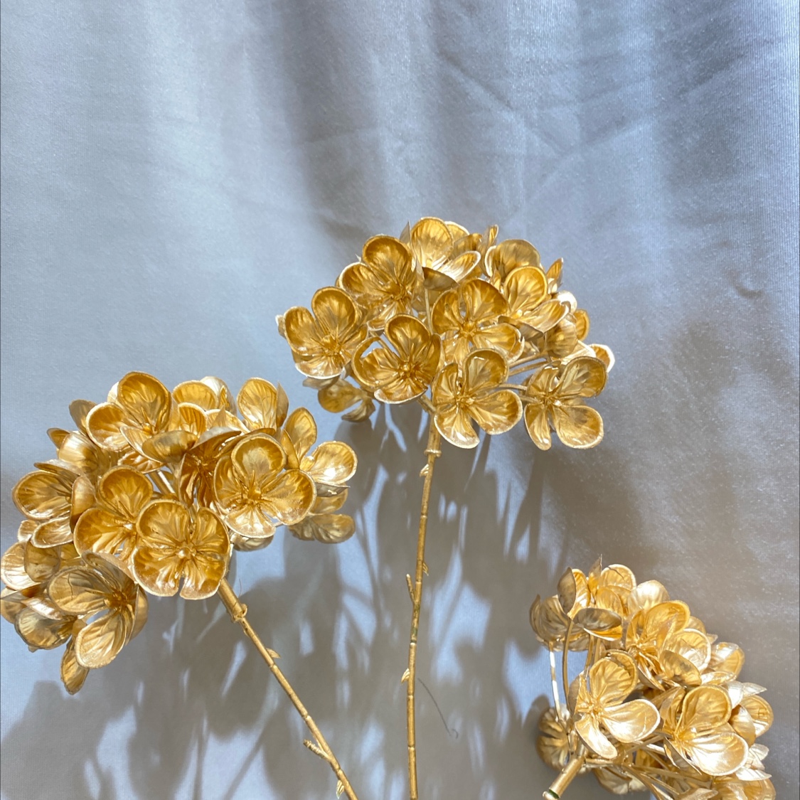 Silicone-made artificial flowers and simulated flowers have a high degree of simulation, with bright and vivid colors, beautiful decoration and outstanding temperament Specification image