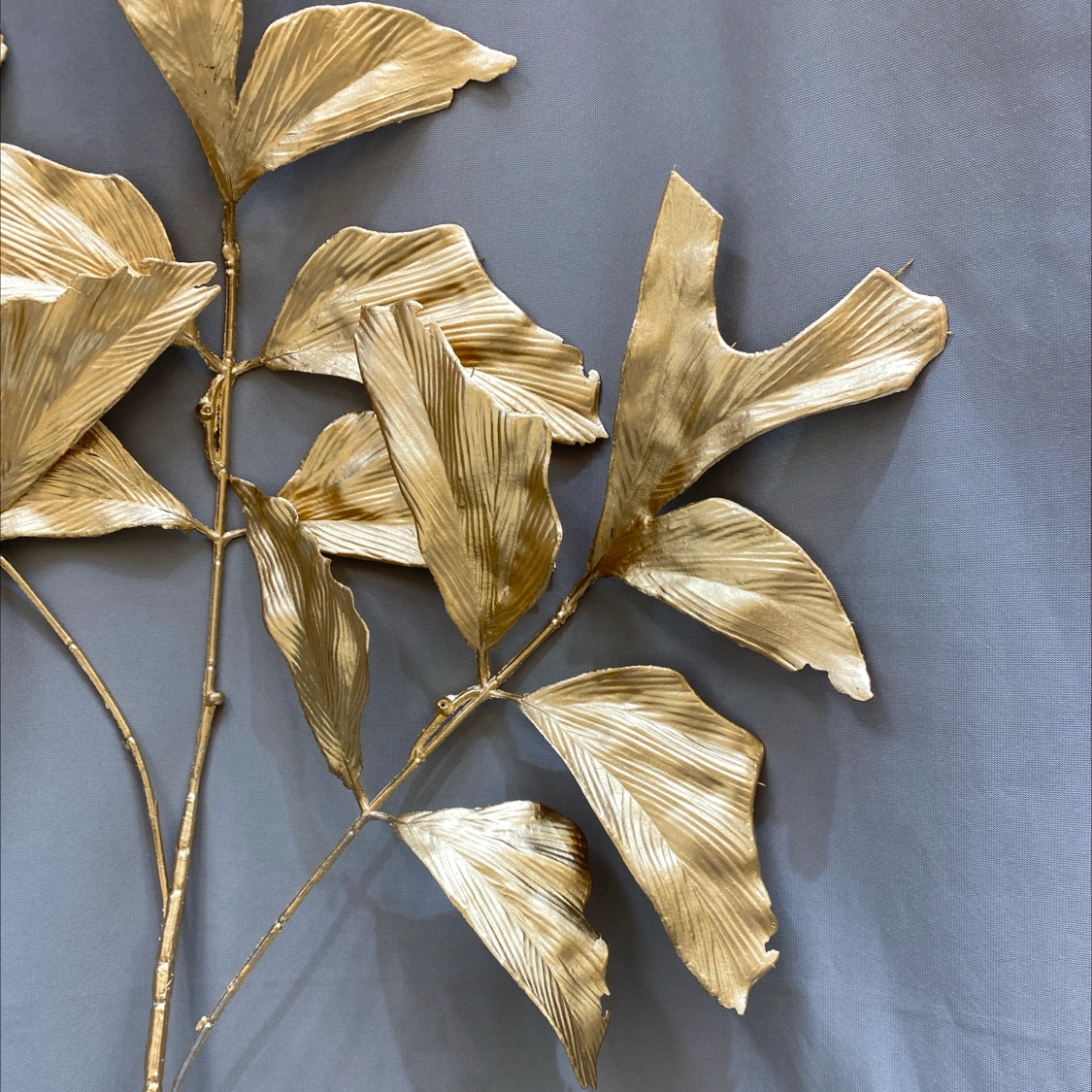 Silicone material anti-realistic artificial flower decorations, indoor and outdoor decorative items, high-fidelity vacation flower artworks Specification image