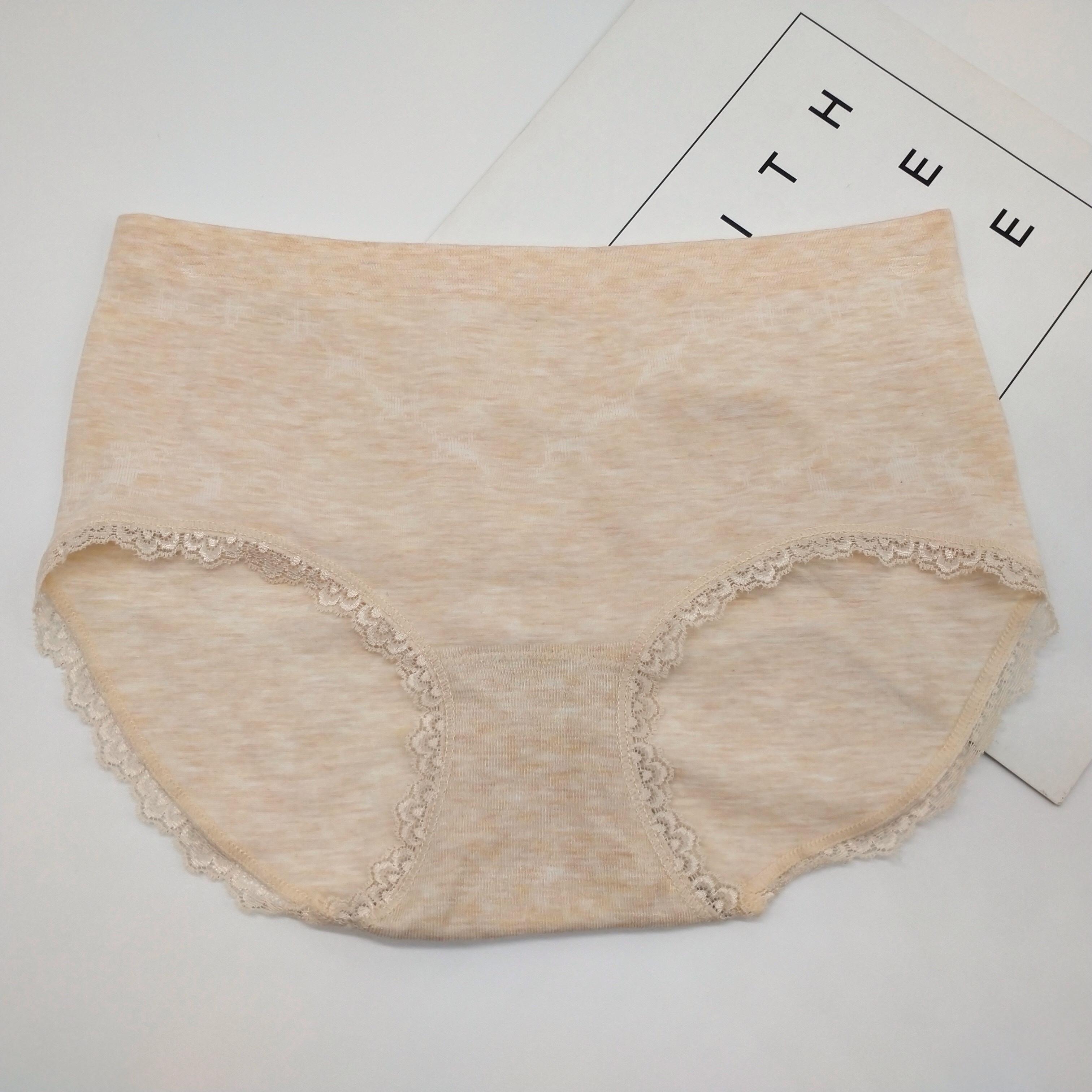 Classic Girly Panties For Women With Micro-Raised Hips Seamless Panties Delicate Lace Bottoms With Crotch Bottoms For Women Briefs Item Picture