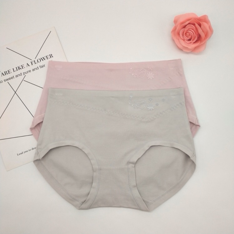 New Compact Cotton Women's Underwear Mid-Waist Stylish Breathable Comfortable Women's Briefs Item Picture